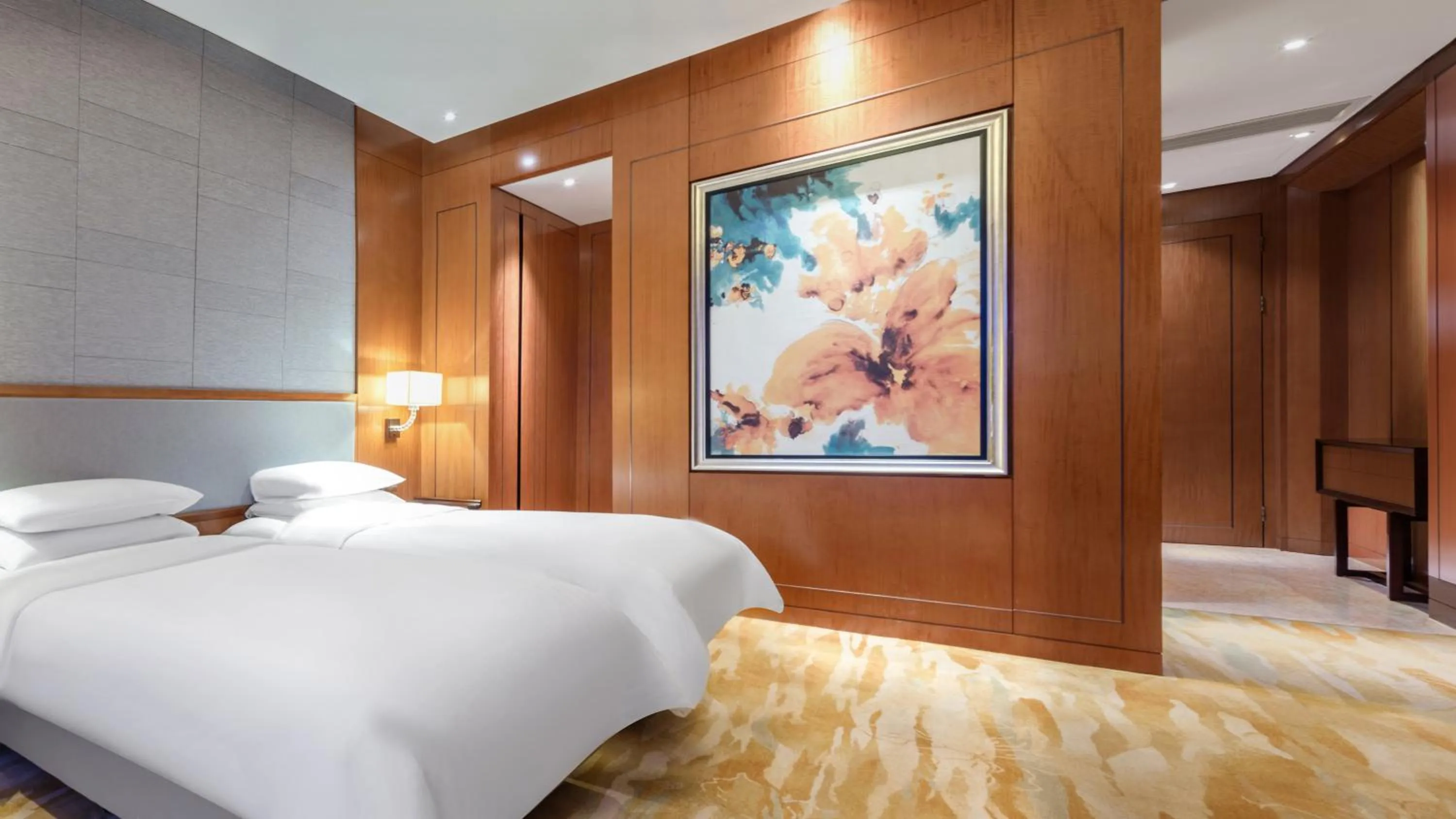 Photo of the whole room, Bed in InterContinental Changzhou by IHG