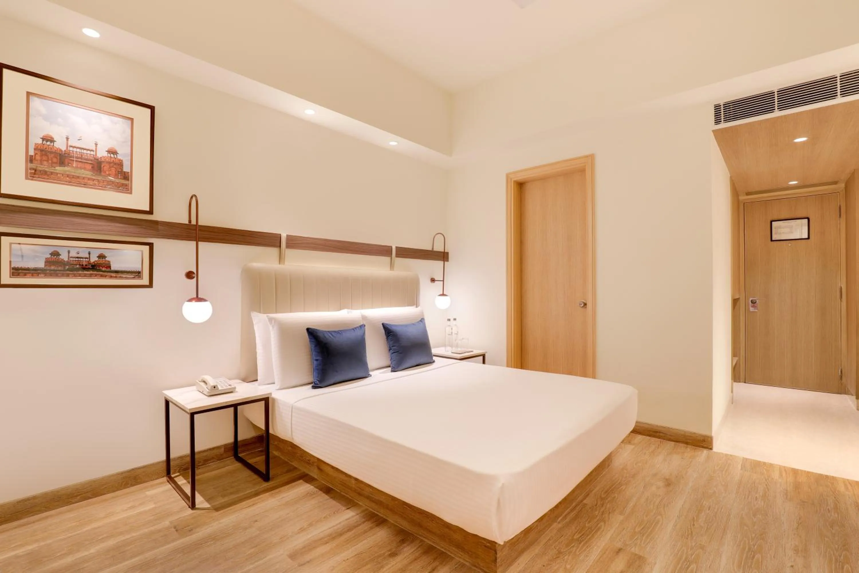 Bedroom, Bed in Lemon Tree Premier, Delhi Airport
