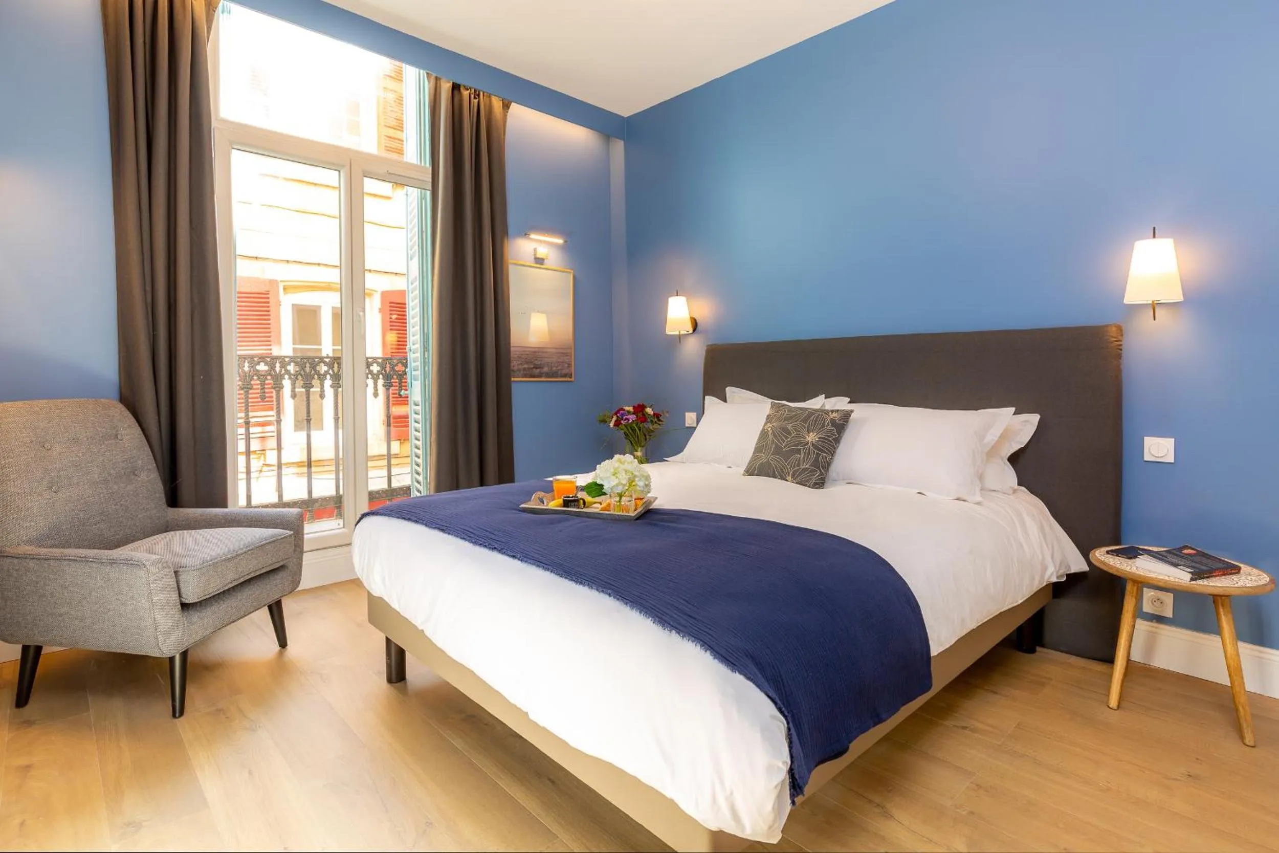 Bedroom, Bed in Les appartements chics du Vieux-Port