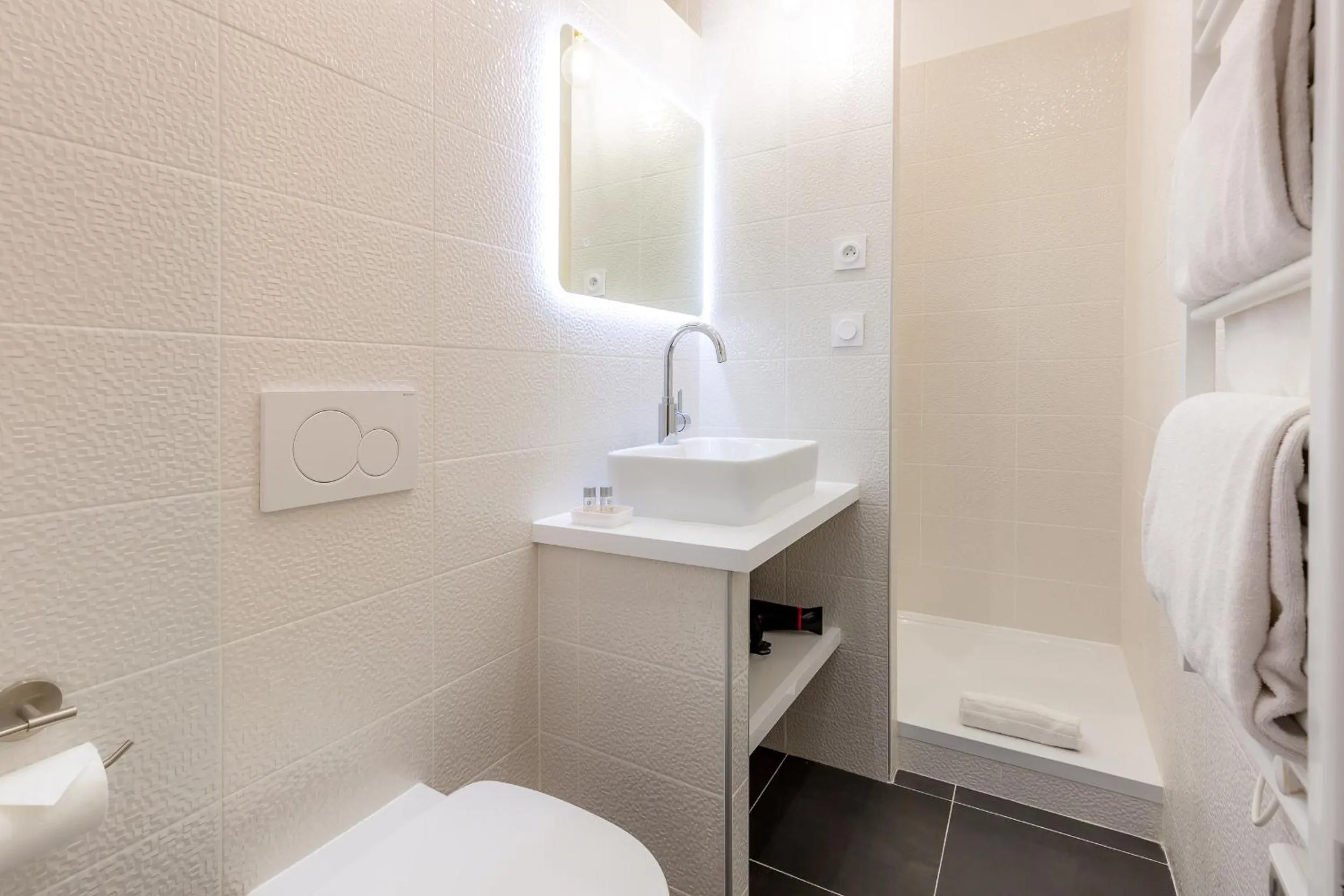 Bathroom in Les appartements chics du Vieux-Port