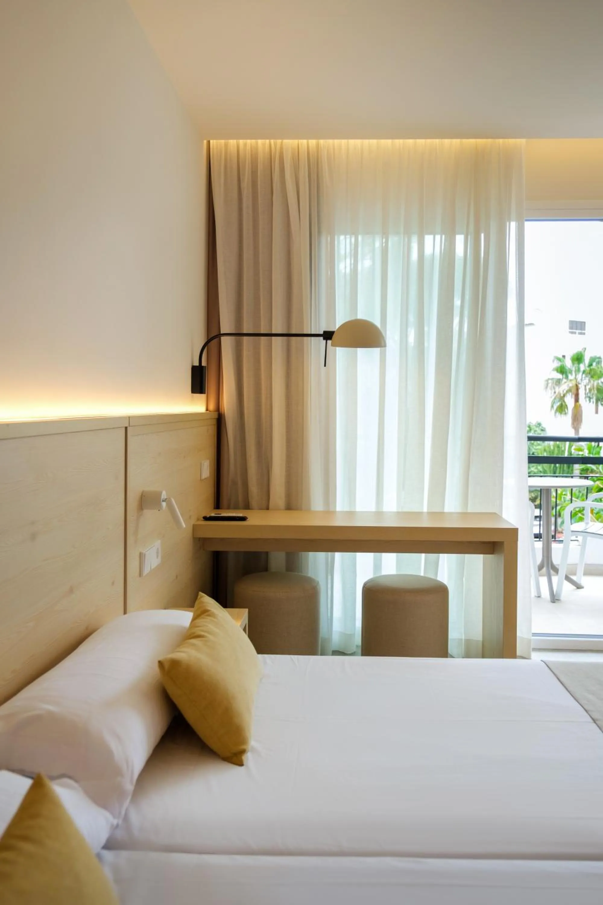 Bed in Cabot Cala Ferrera