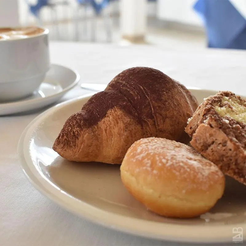 Breakfast in Hotel Zeus