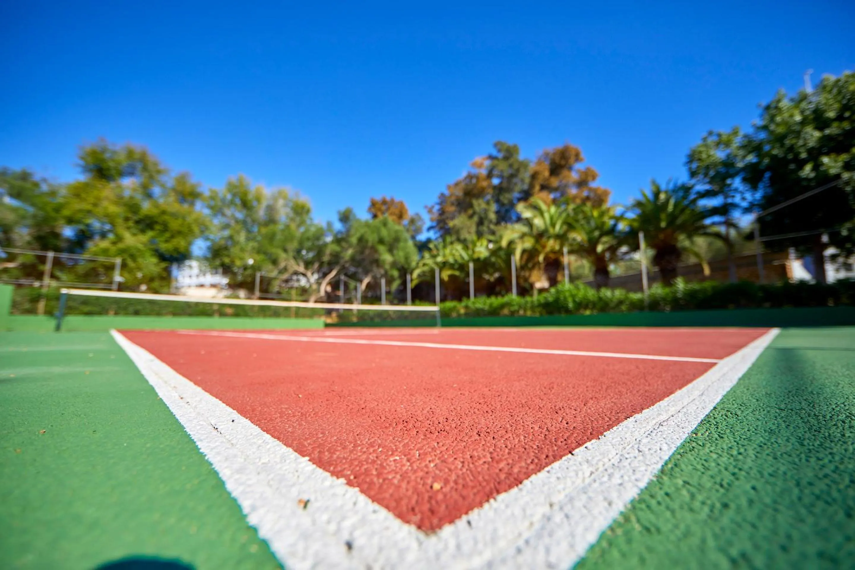 Tennis court in Gavimar Cala Gran Hotel and Apartments