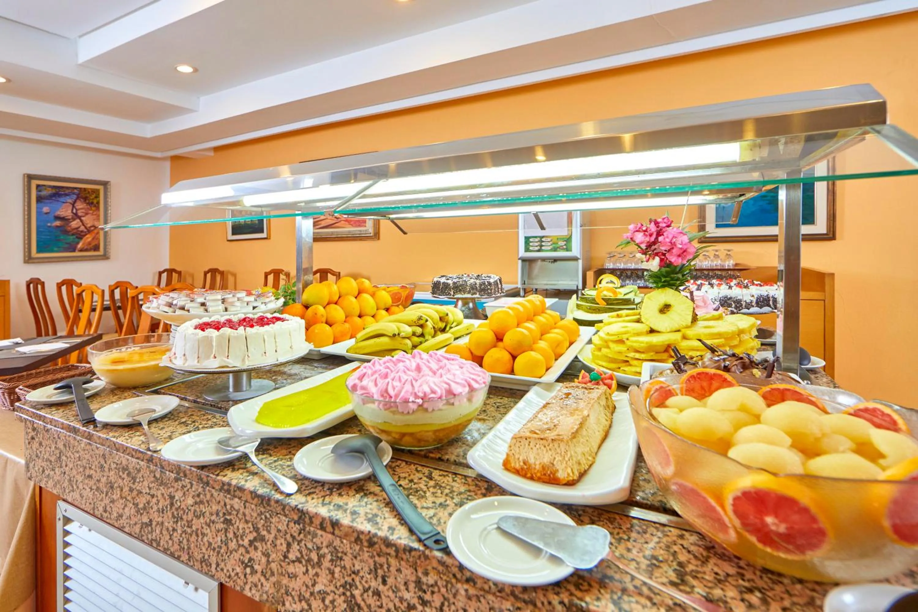 Restaurant/places to eat in Gavimar La Mirada Hotel and Apartments