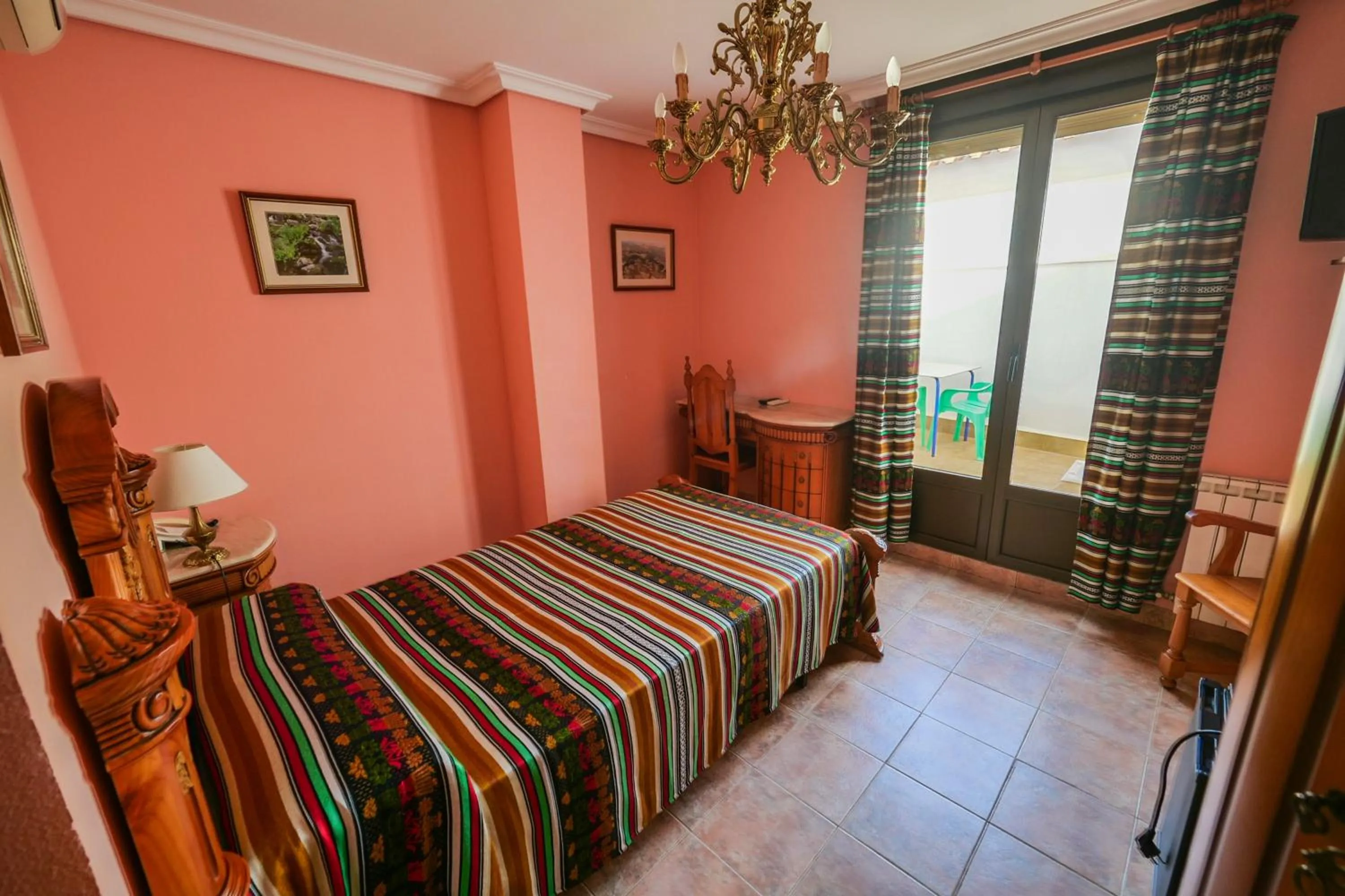 Bed in Hotel Flor de la Mancha