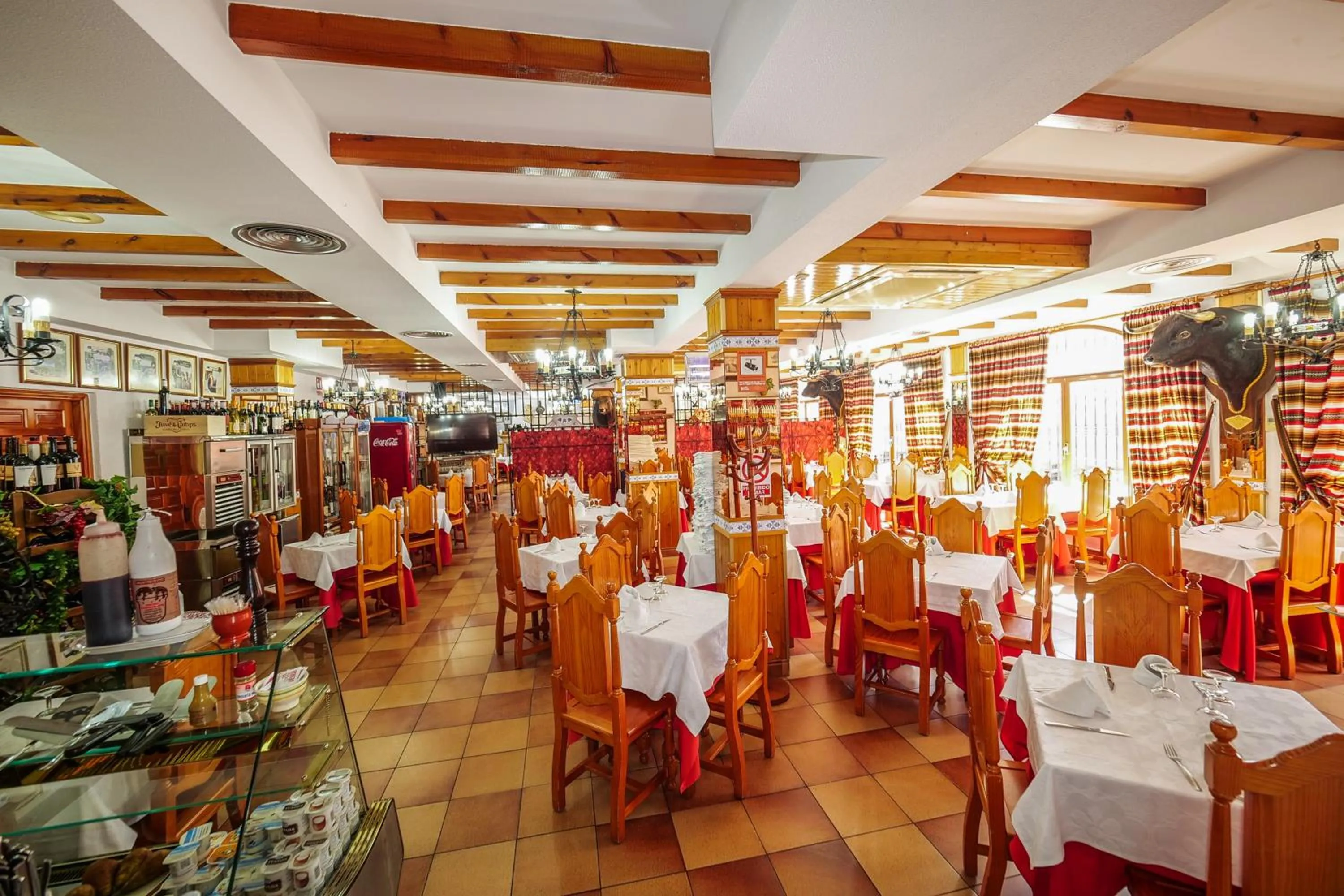 Restaurant/places to eat in Hotel Flor de la Mancha