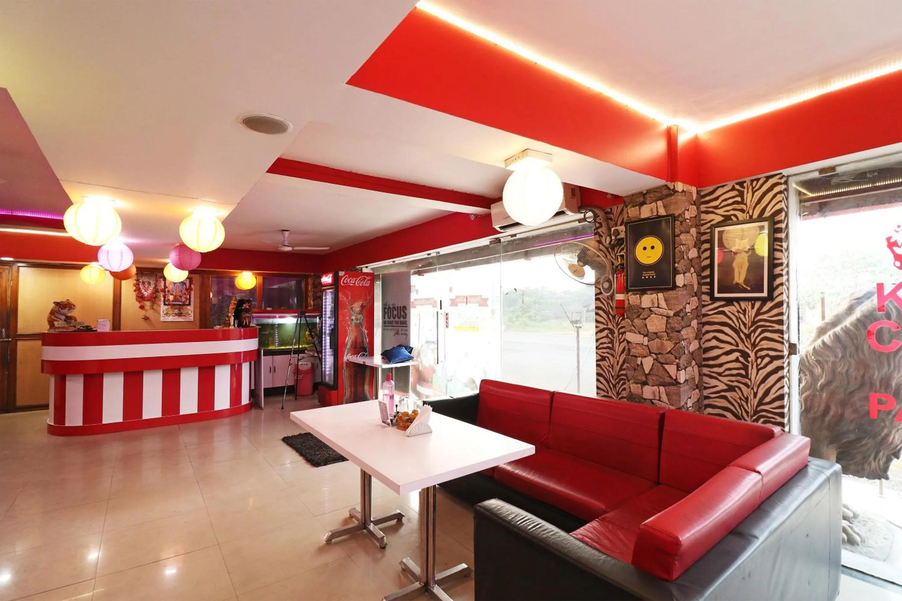 Restaurant/places to eat in Hotel O Sher E Bengal