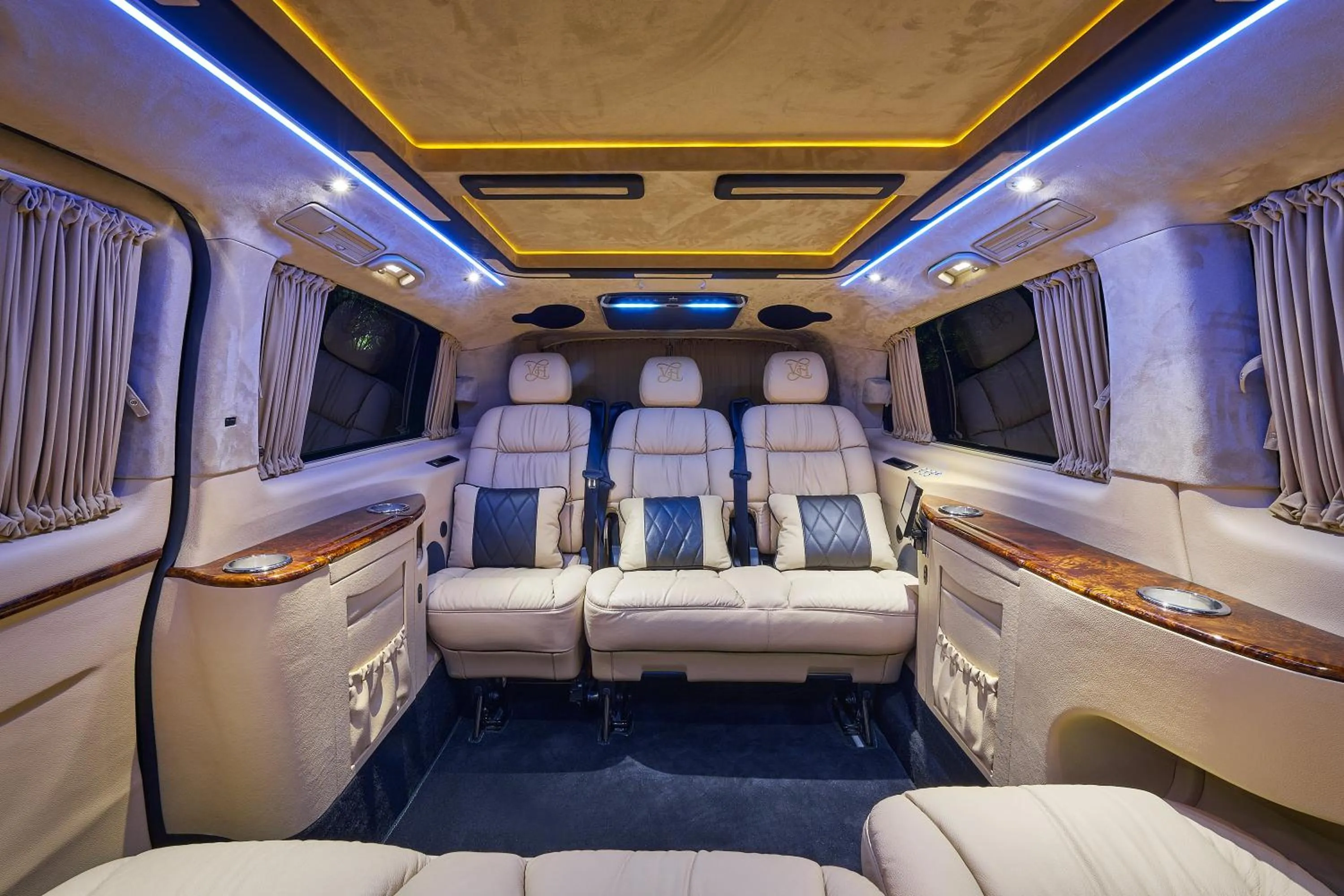 shuttle in Hotel Villa Harmony