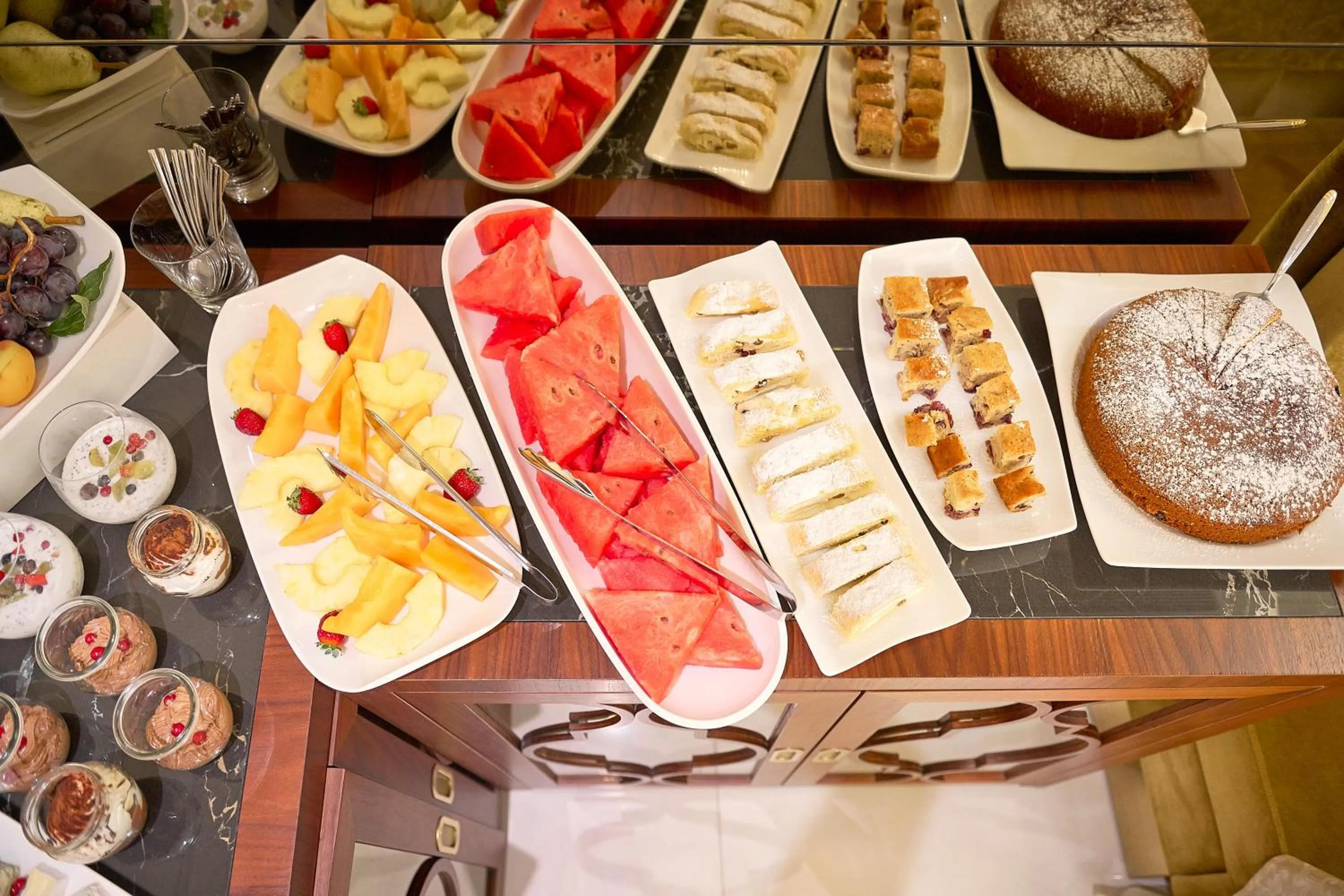 Breakfast in Hotel Villa Harmony