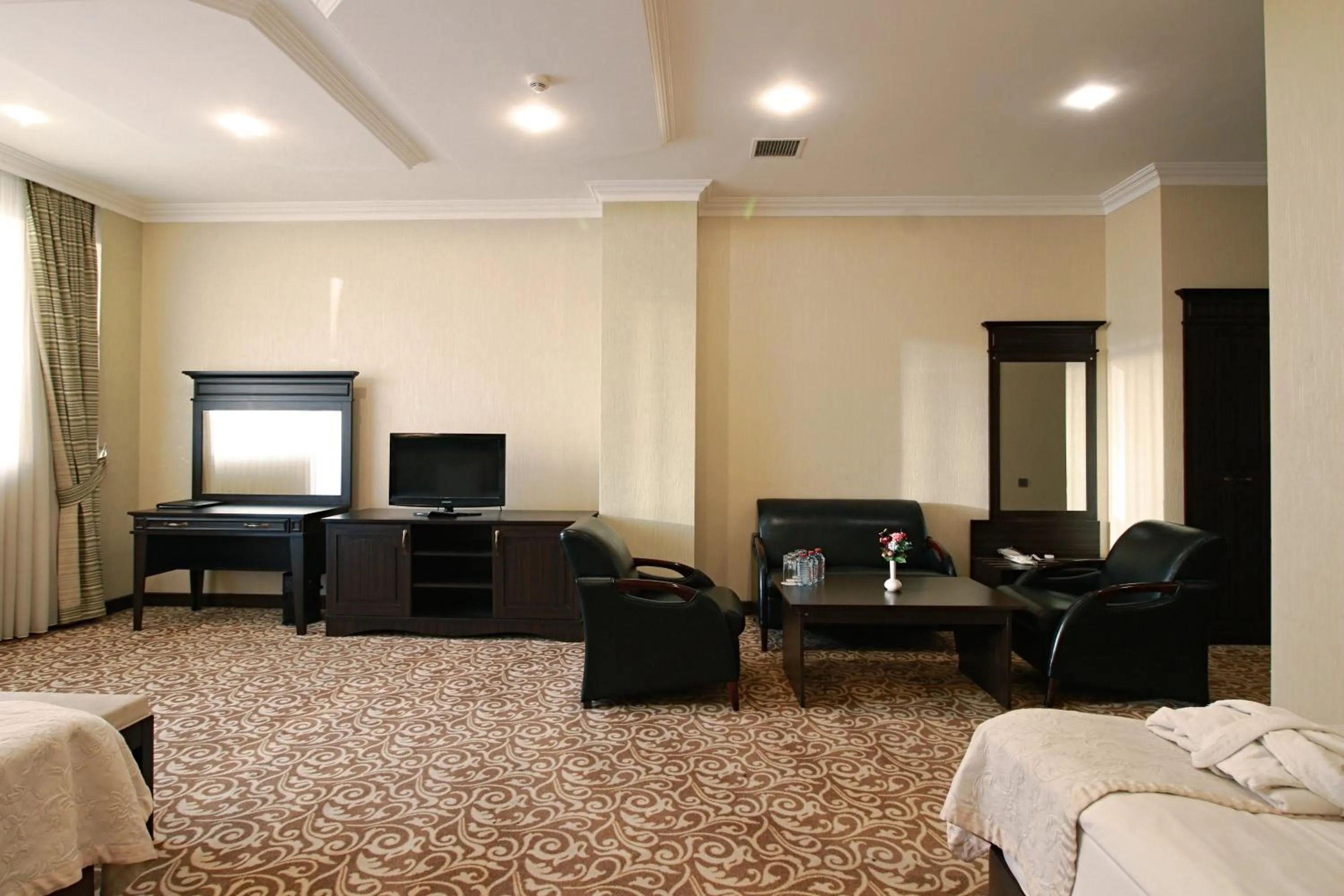 Photo of the whole room in New Baku Hotel