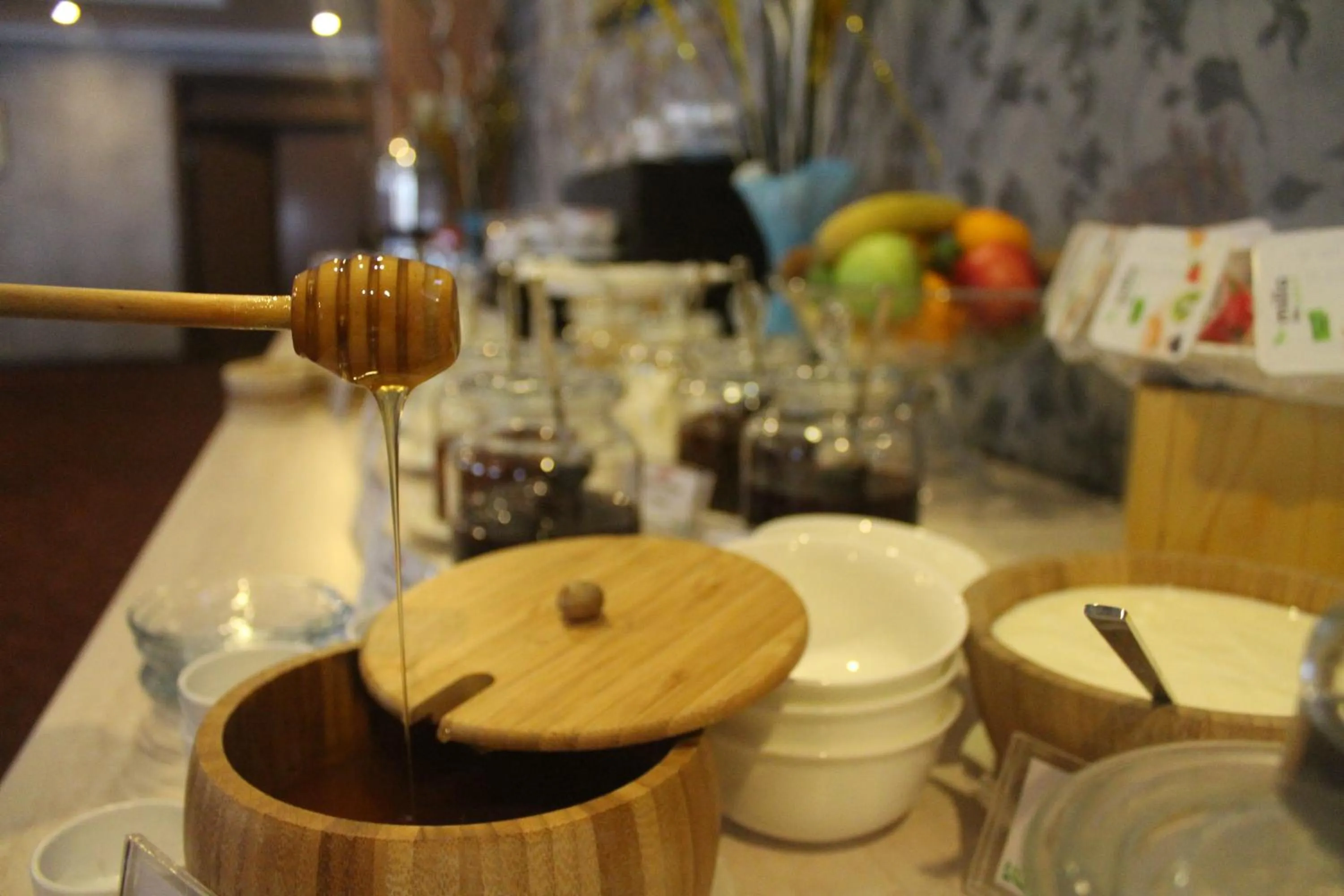 Dining area in New Baku Hotel