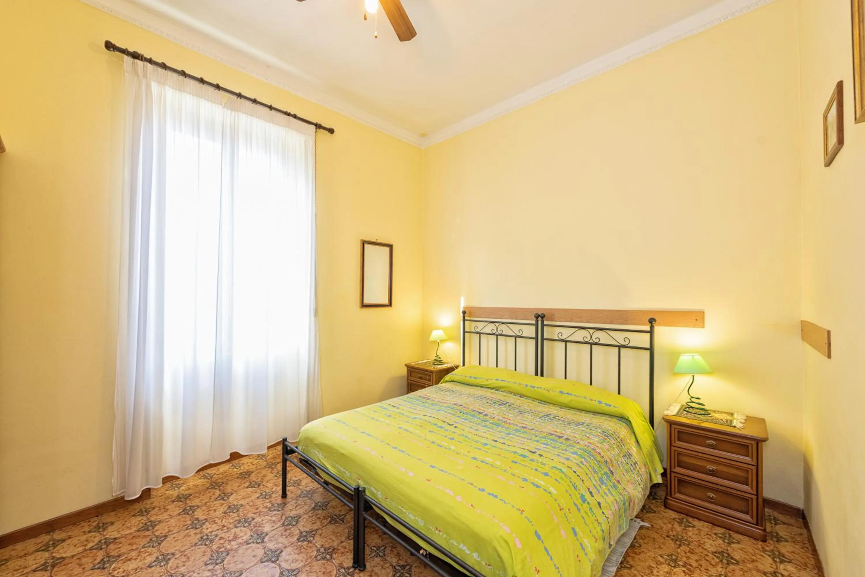 Photo of the whole room, Bed in A Vinicius et Mita