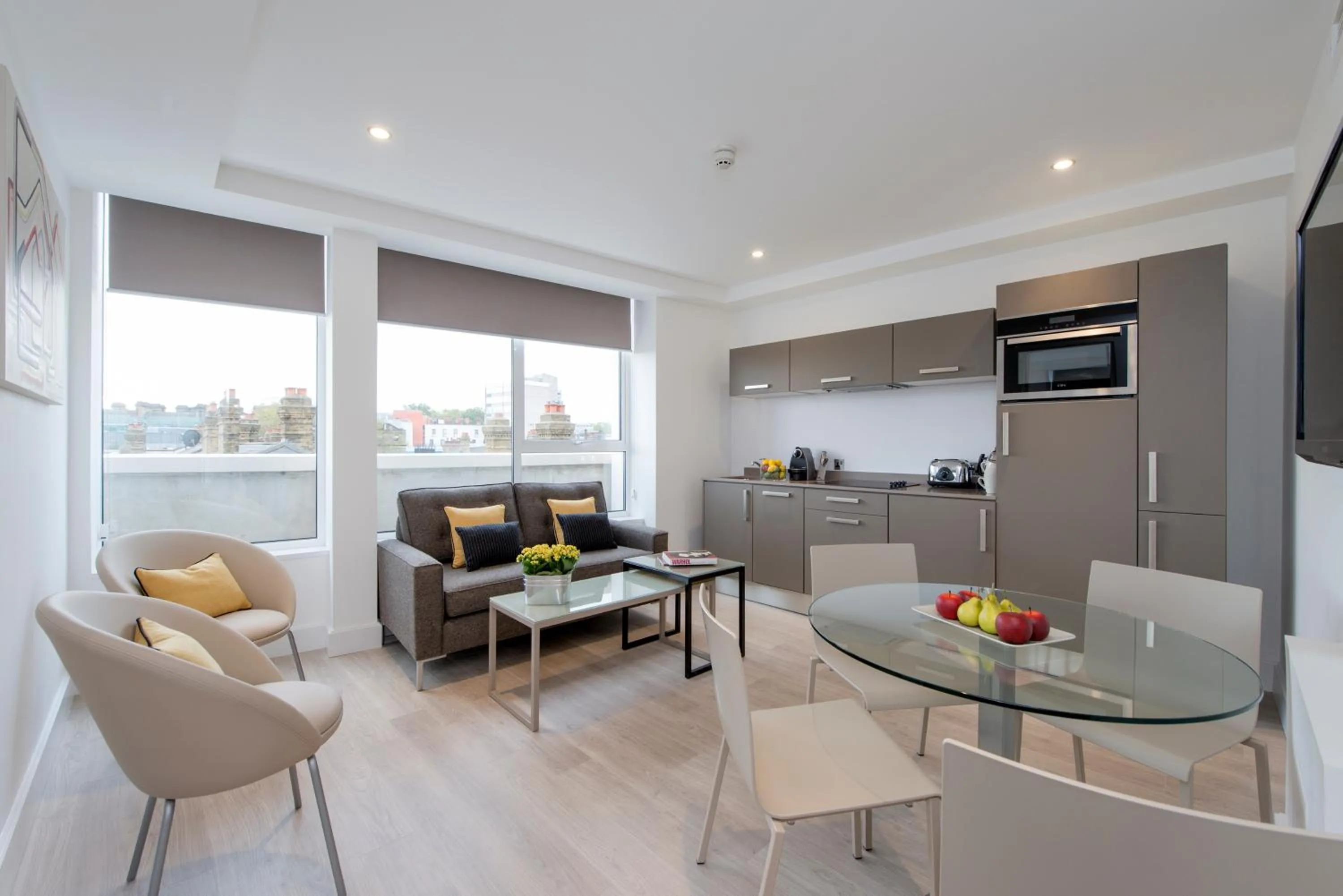 Dining area in The Rosebery by Supercity Aparthotels