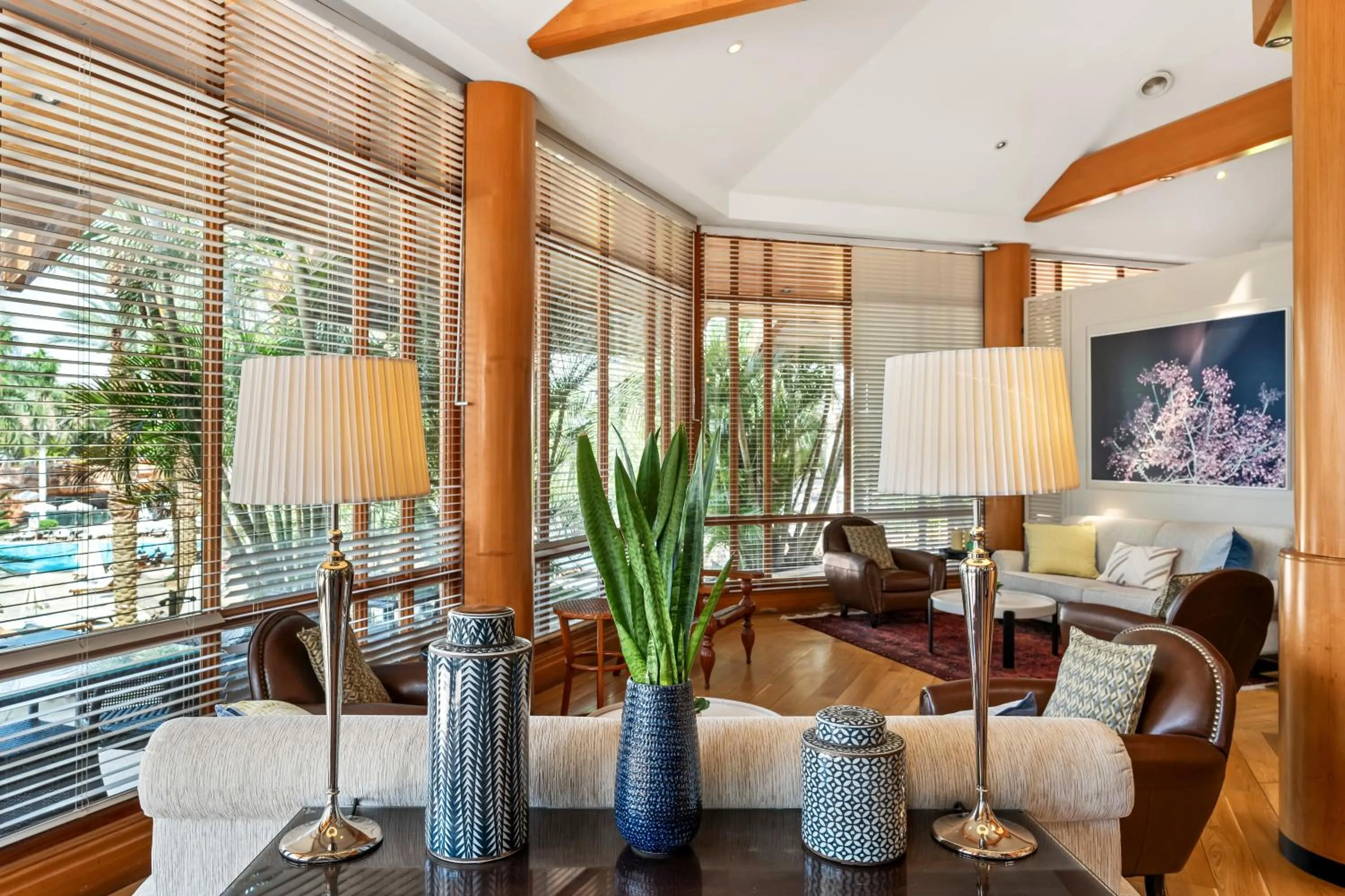 Lounge or bar in Royal Beach Eilat by Isrotel Exclusive