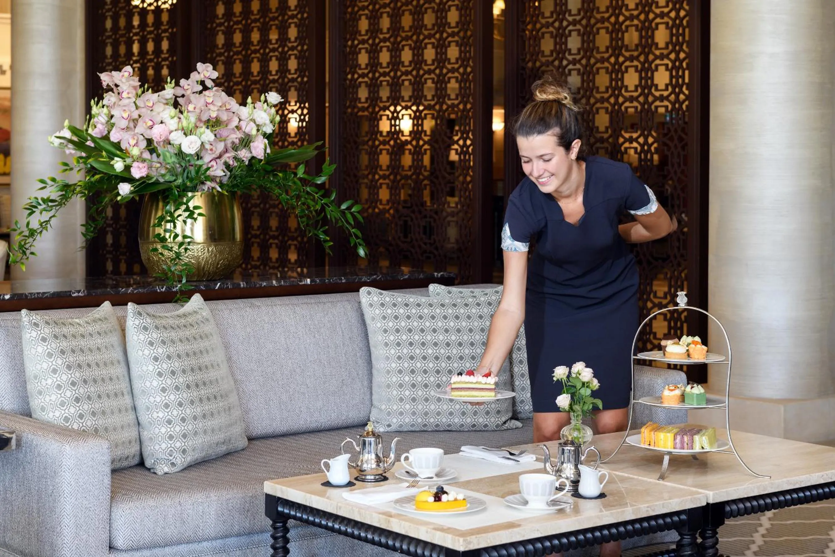 Restaurant/places to eat in Elysium