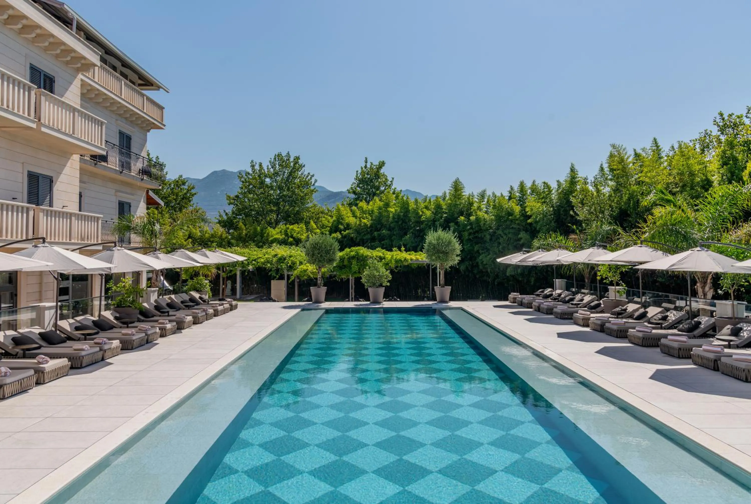 Swimming pool in Hotel President Solin