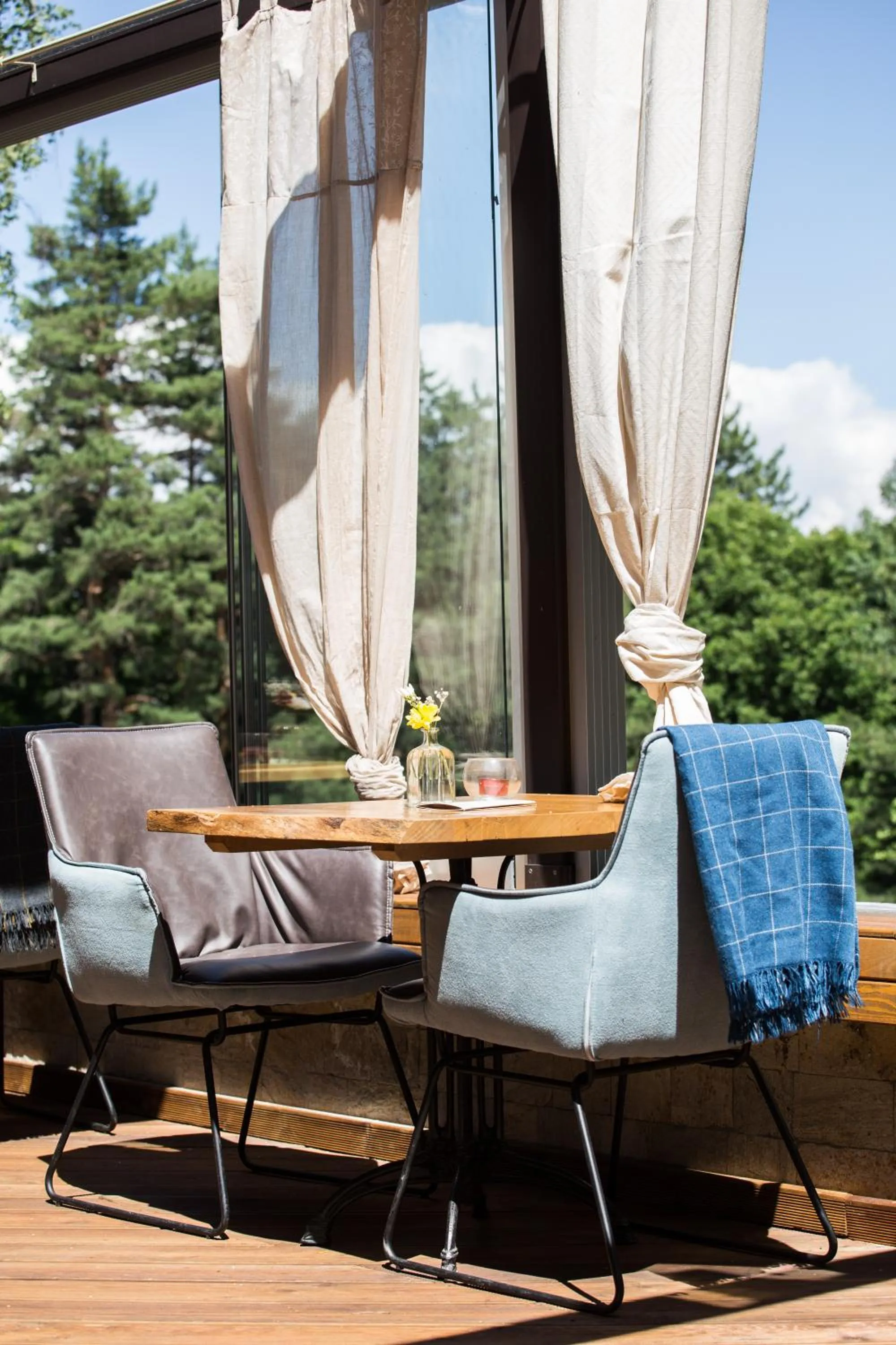 Restaurant/places to eat in Family Hotel Saint George