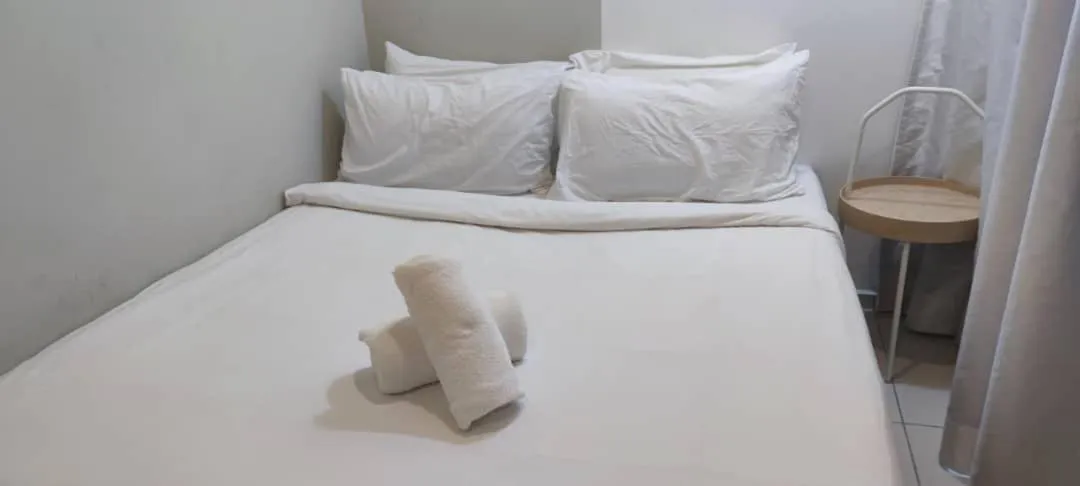 Bed in The Robertson Bukit Bintang by Wowhome