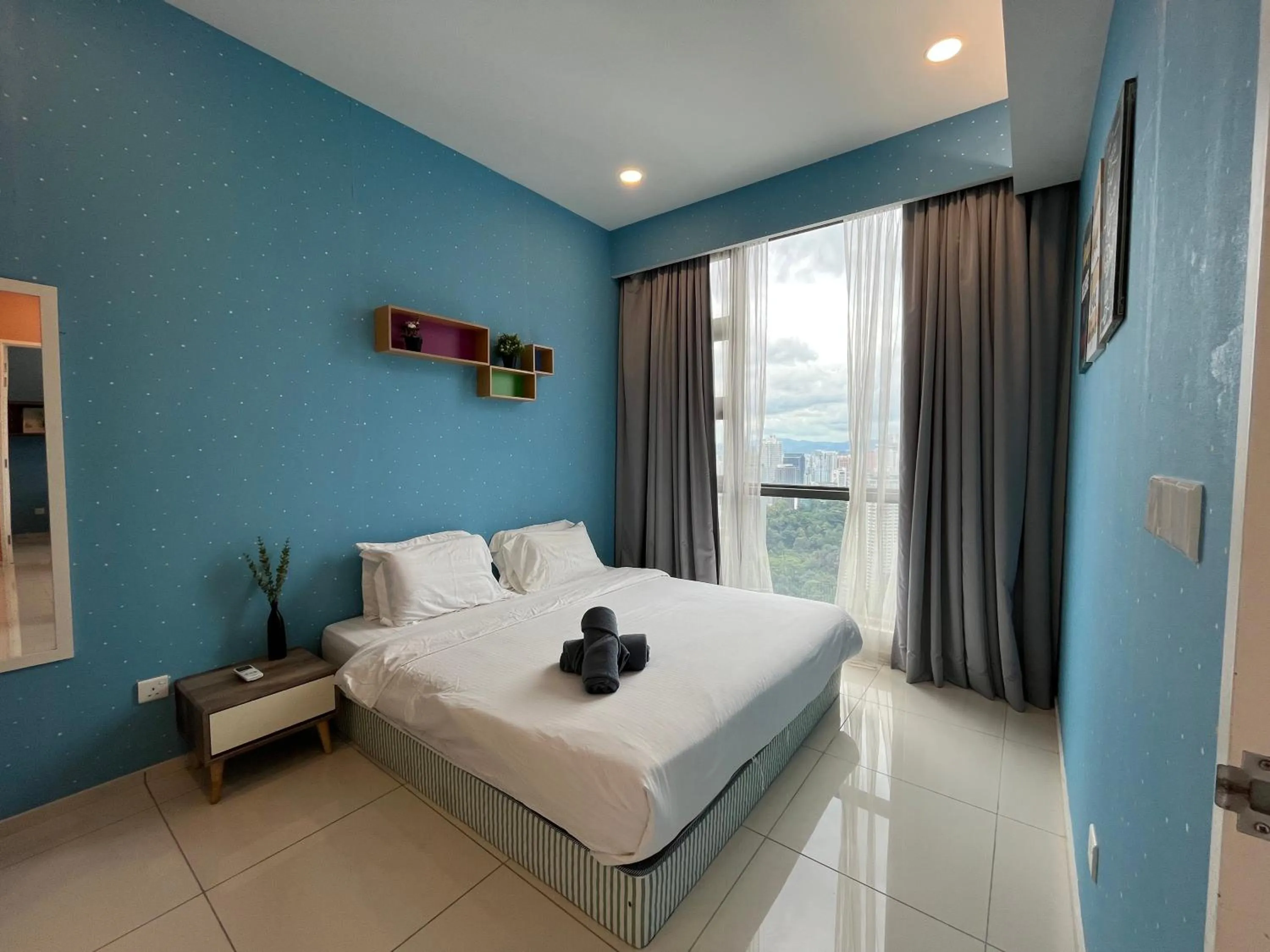 Bed in The Robertson Bukit Bintang by Wowhome