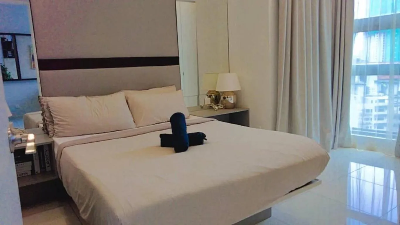 Bed in The Robertson Bukit Bintang by Wowhome