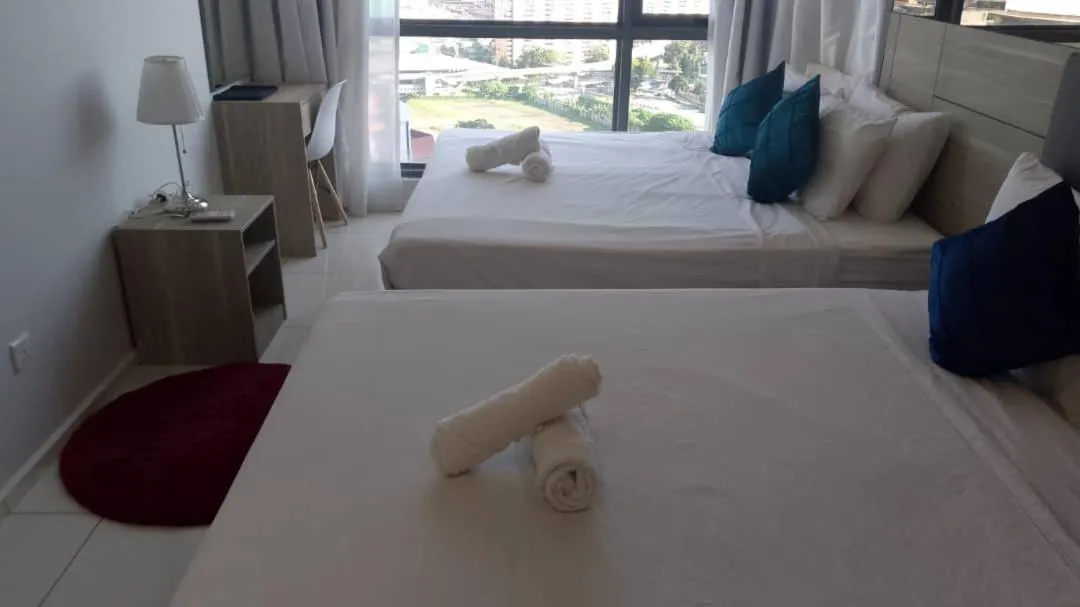 Photo of the whole room, Bed in The Robertson Bukit Bintang by Wowhome