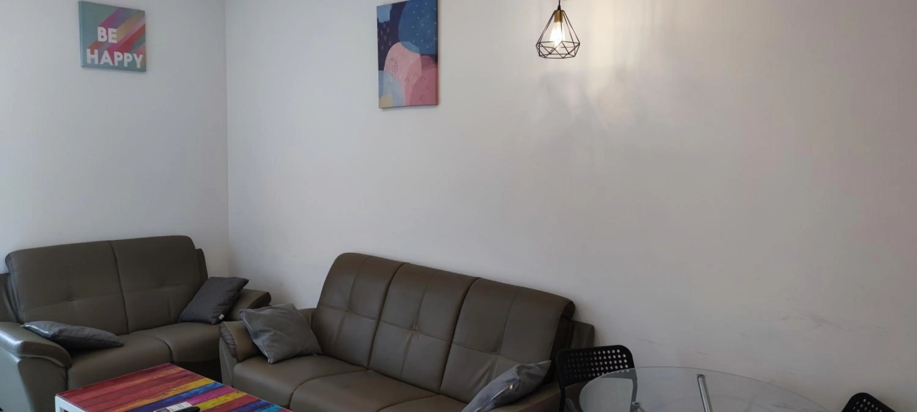 Living room in The Robertson Bukit Bintang by Wowhome