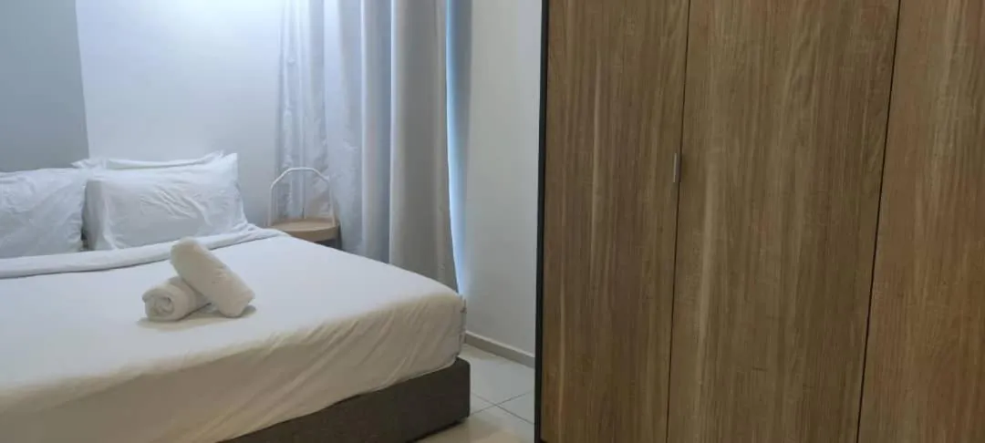 Bed in The Robertson Bukit Bintang by Wowhome