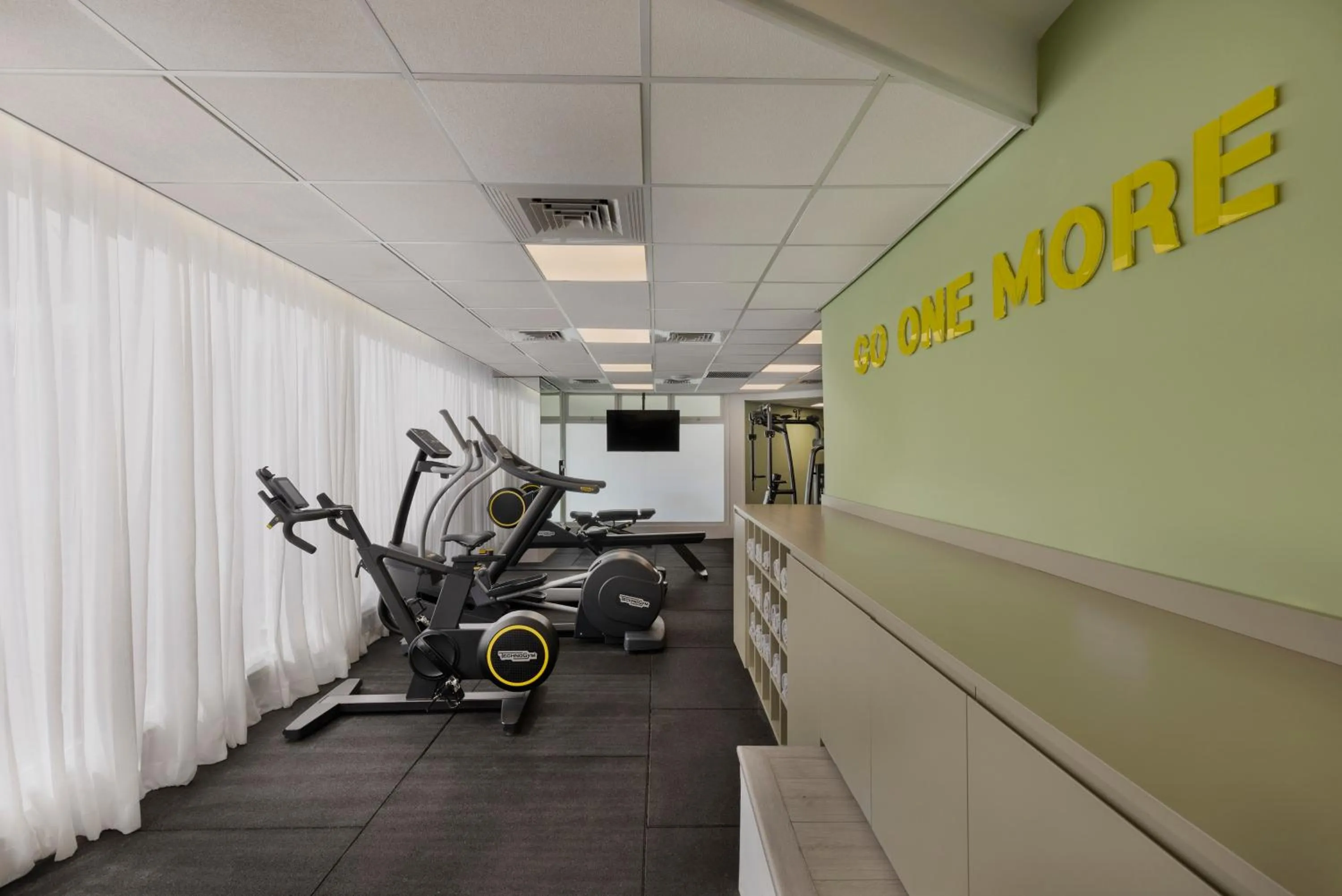 Fitness centre/facilities in Metropolitan Hotel