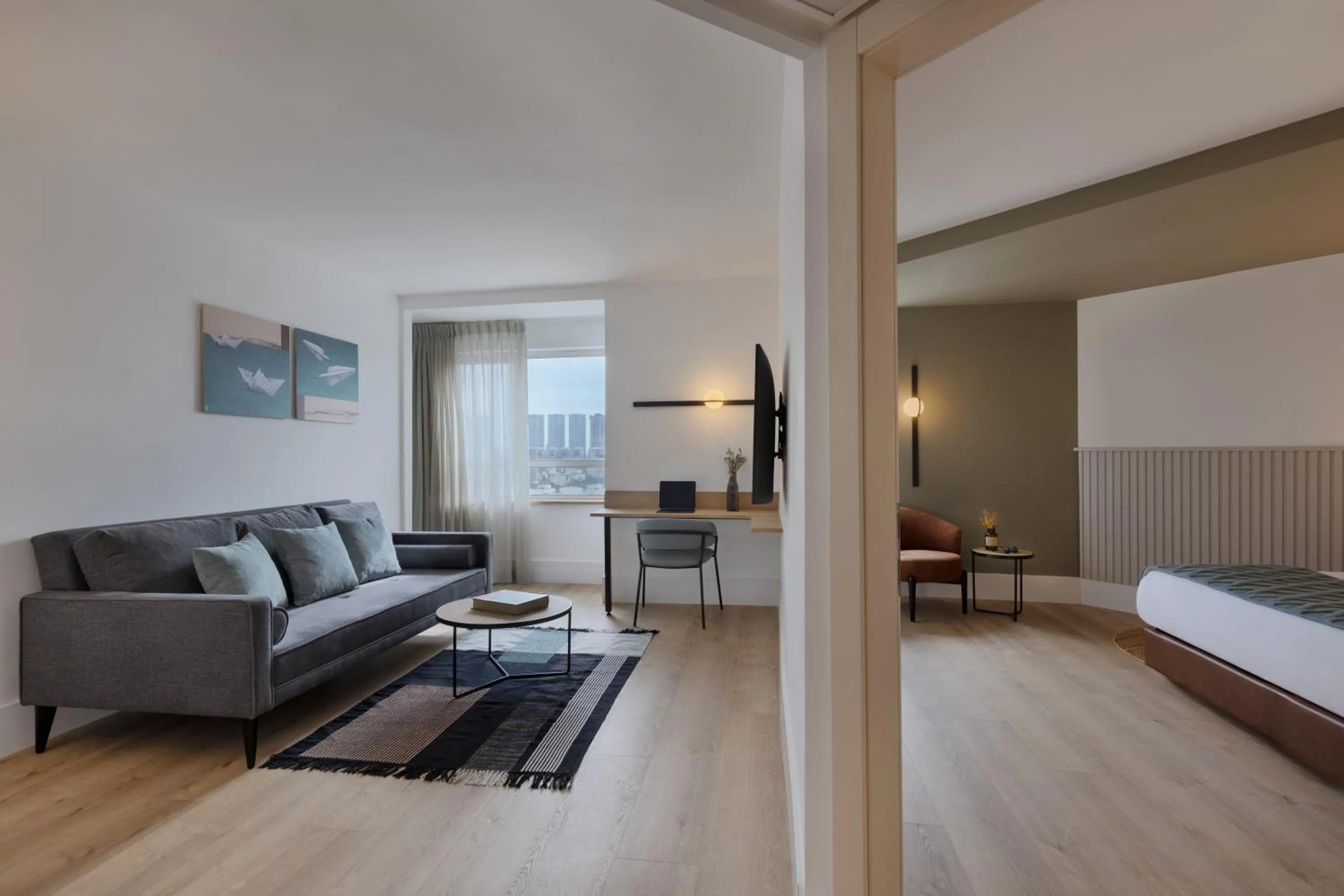 TV and multimedia, Bed in Metropolitan Hotel