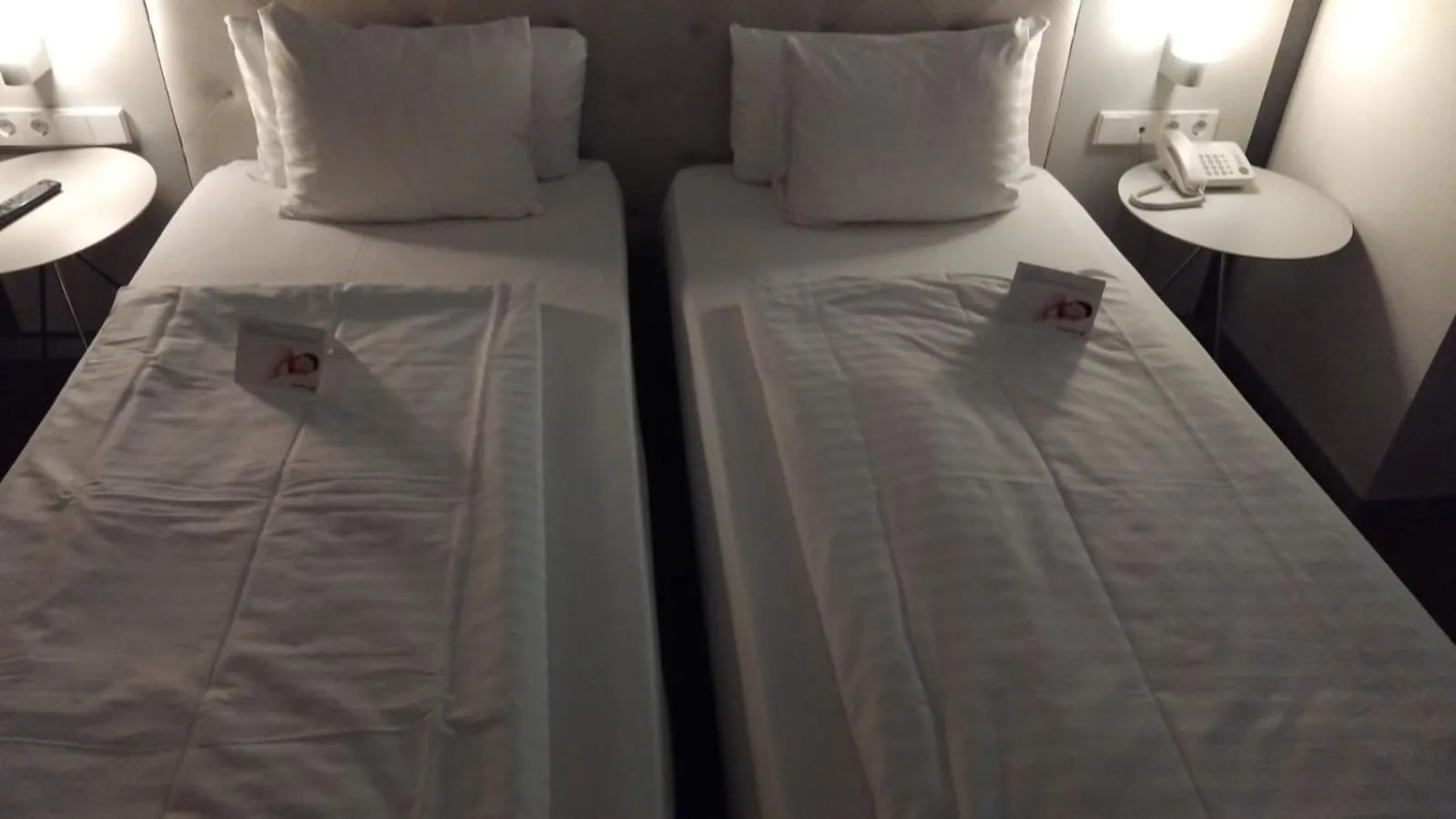 Property building, Bed in Hotel Cismigiu