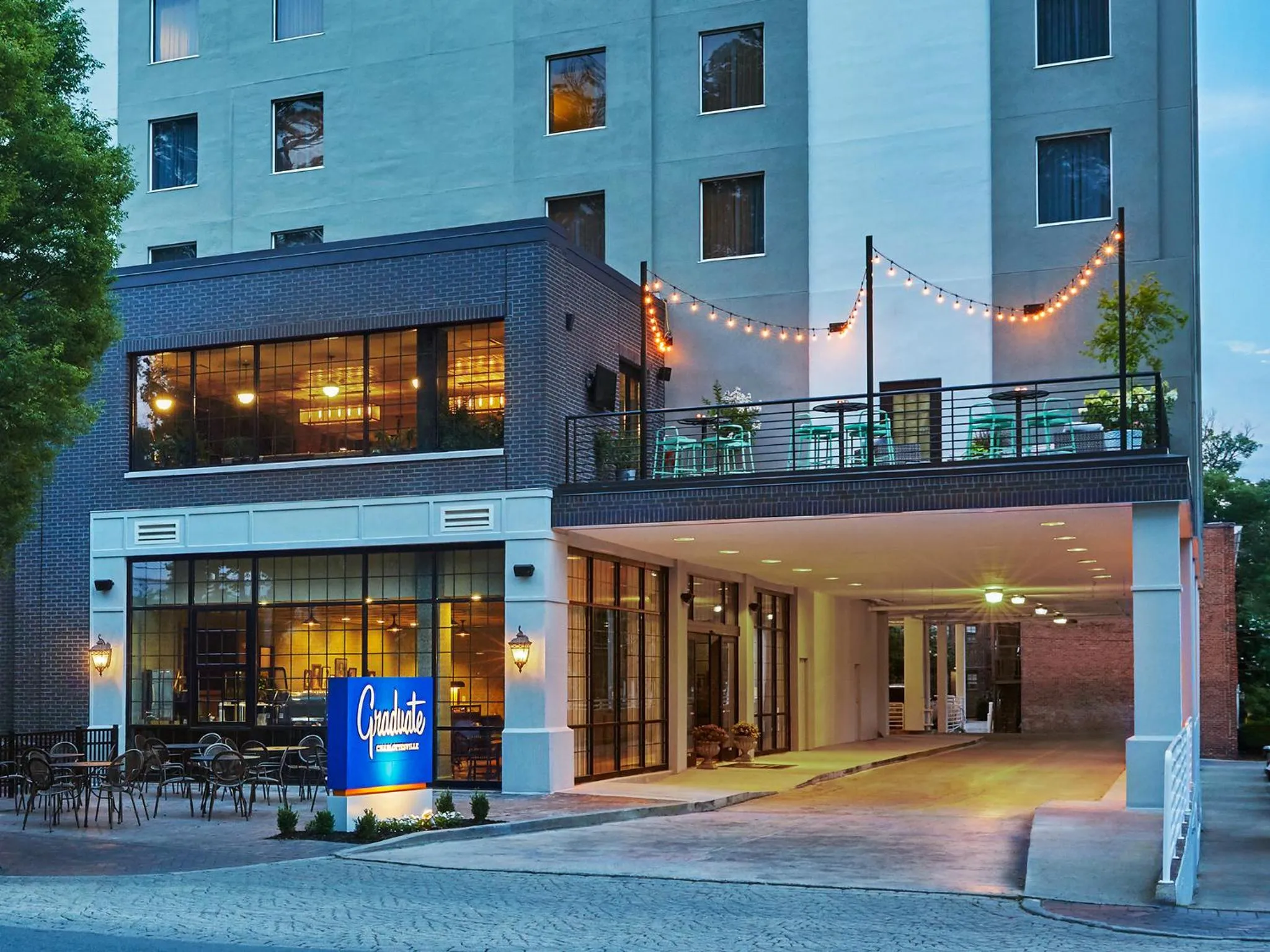 Facade/entrance in Graduate by Hilton Charlottesville