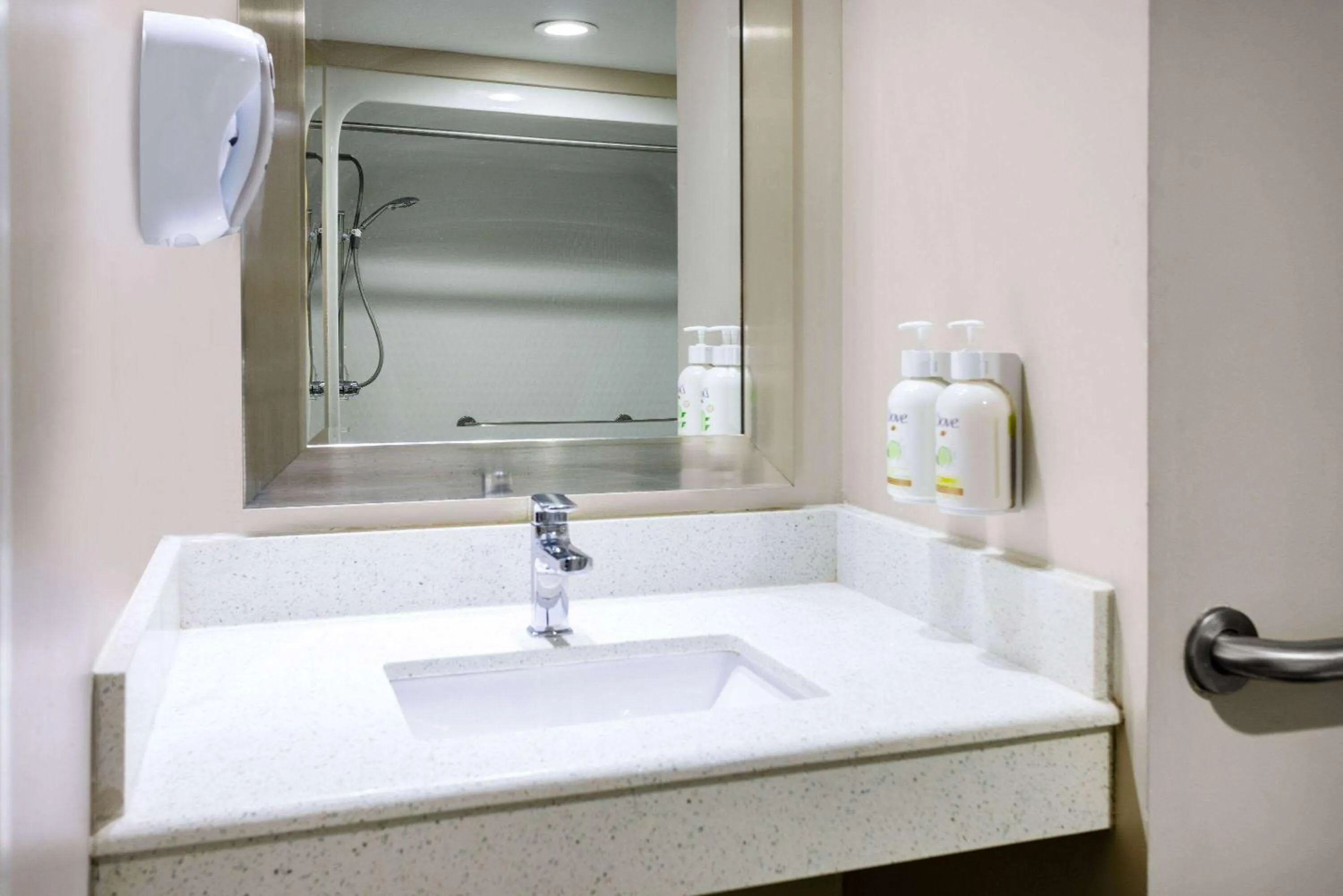 Photo of the whole room in Baymont by Wyndham Budd Lake