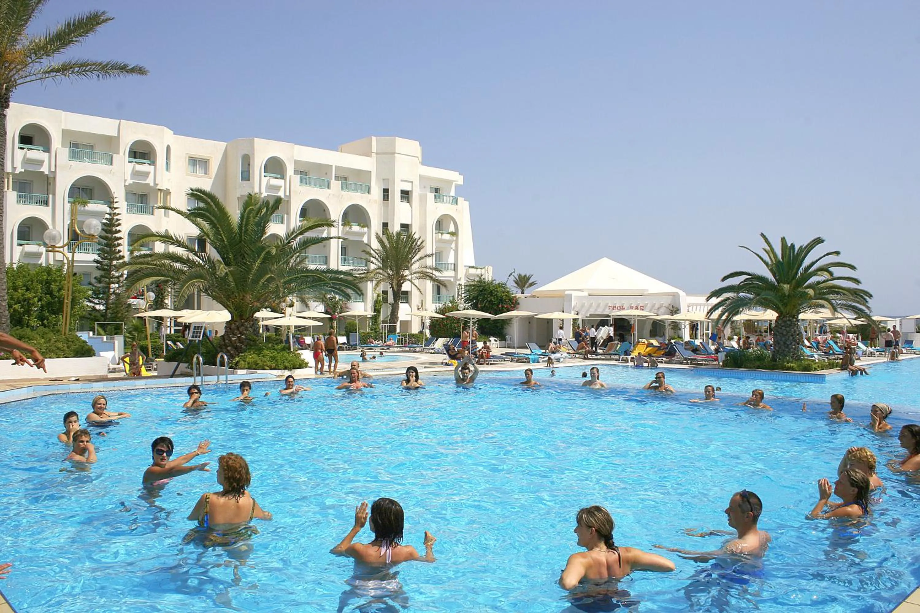 Swimming pool in El Mouradi Mahdia