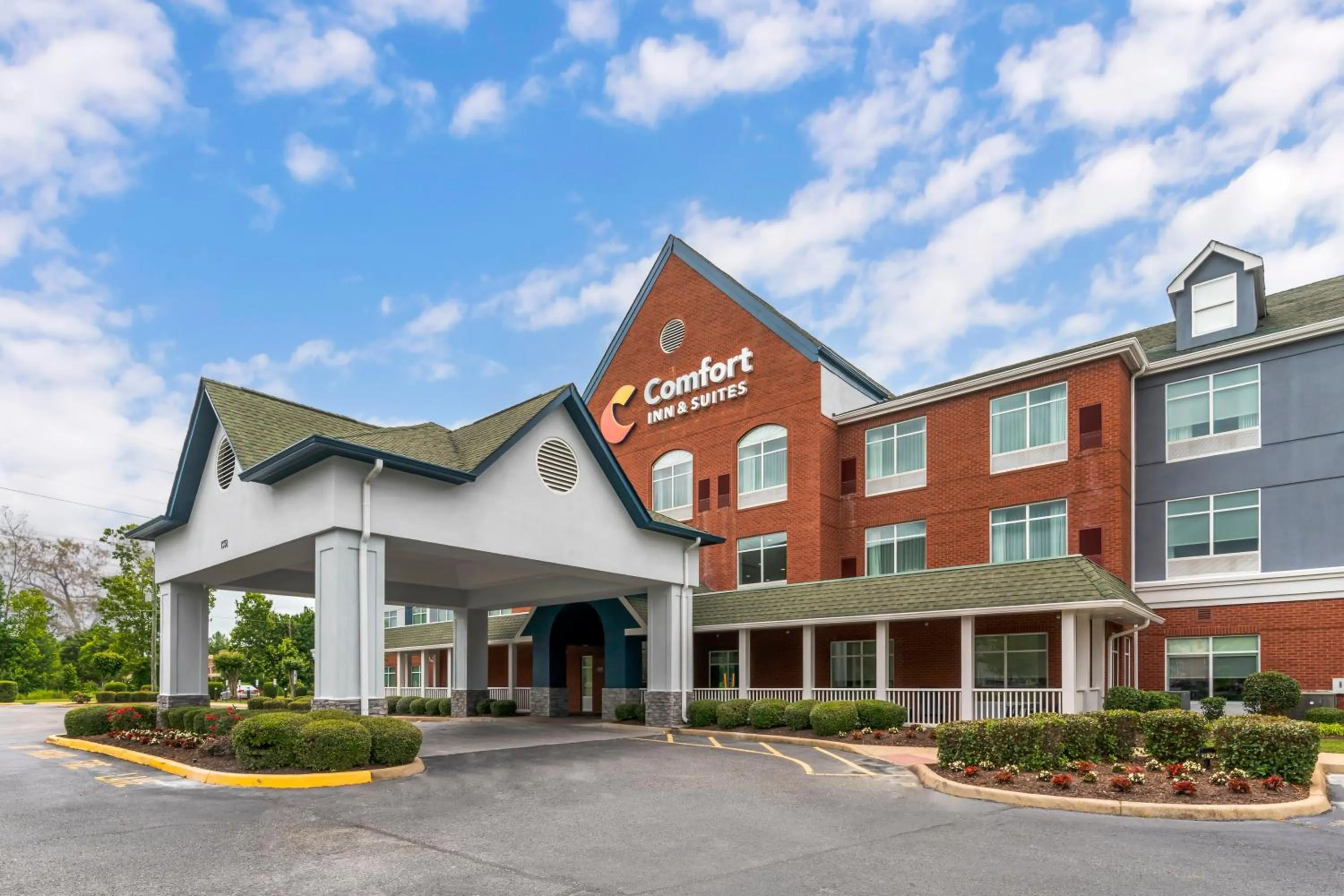 Property building in Comfort Inn & Suites Hampton near Coliseum