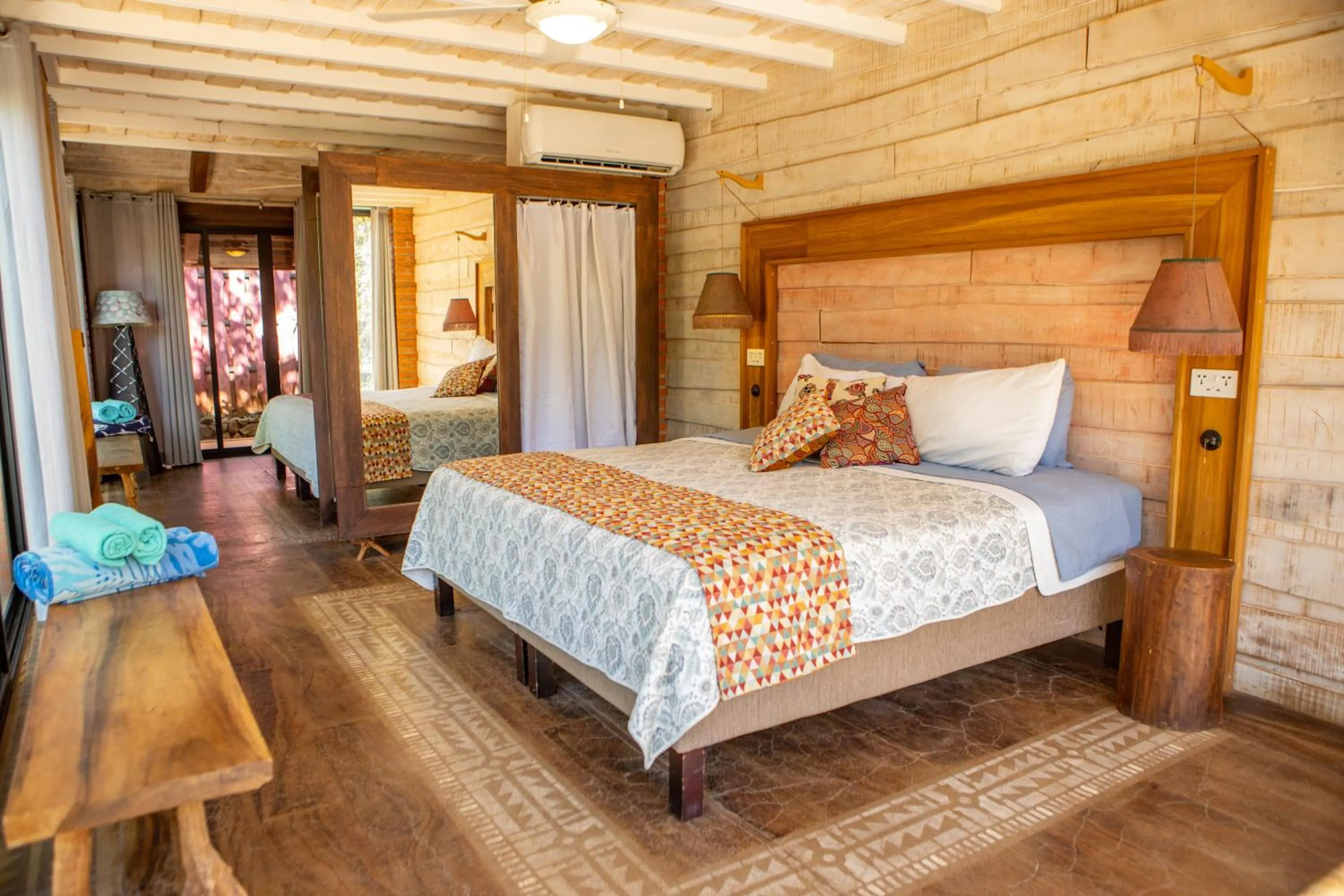 Bedroom, Bed in Latica Lodge