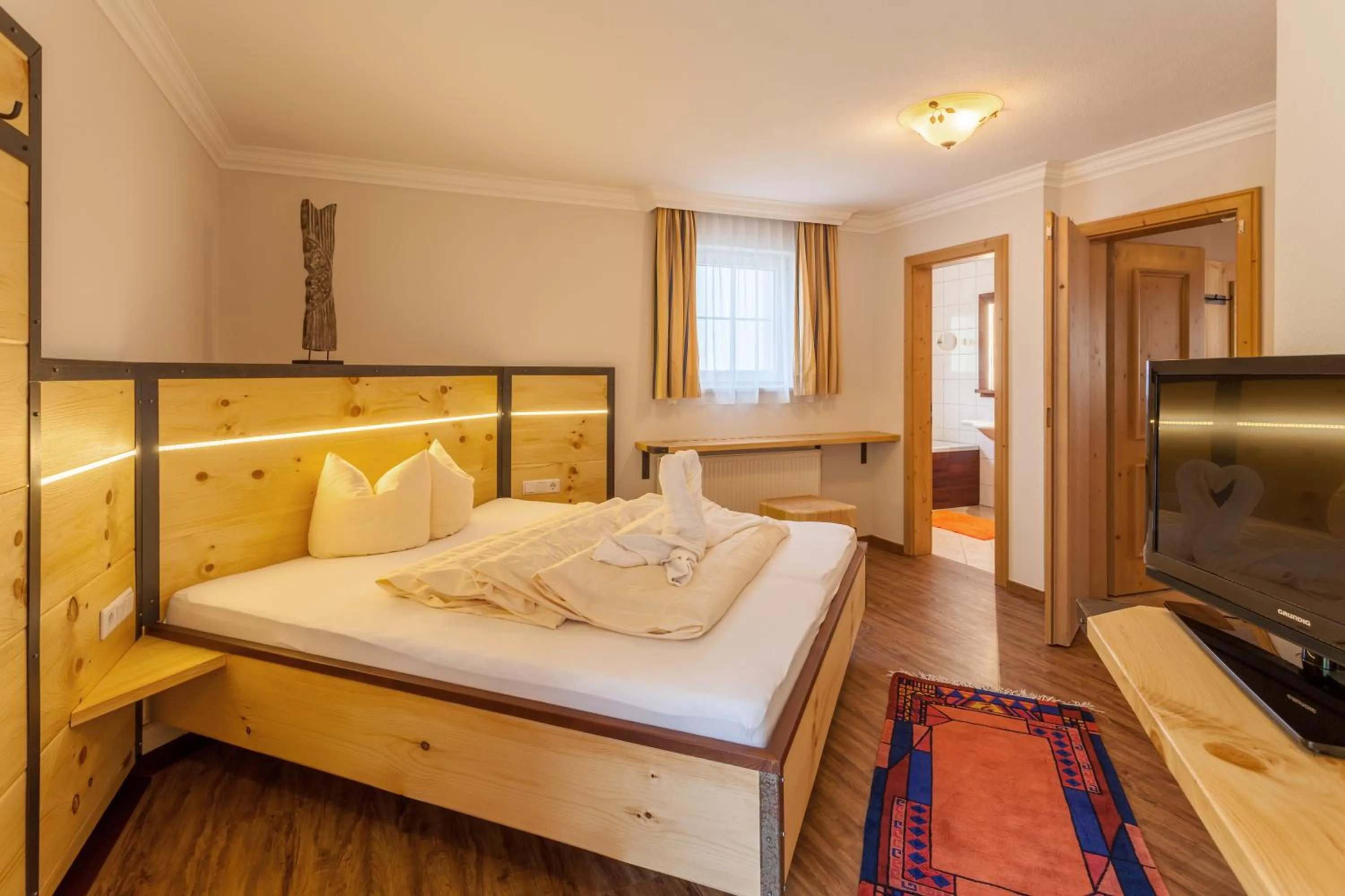 Bedroom, Bed in Hotel Garni Ida