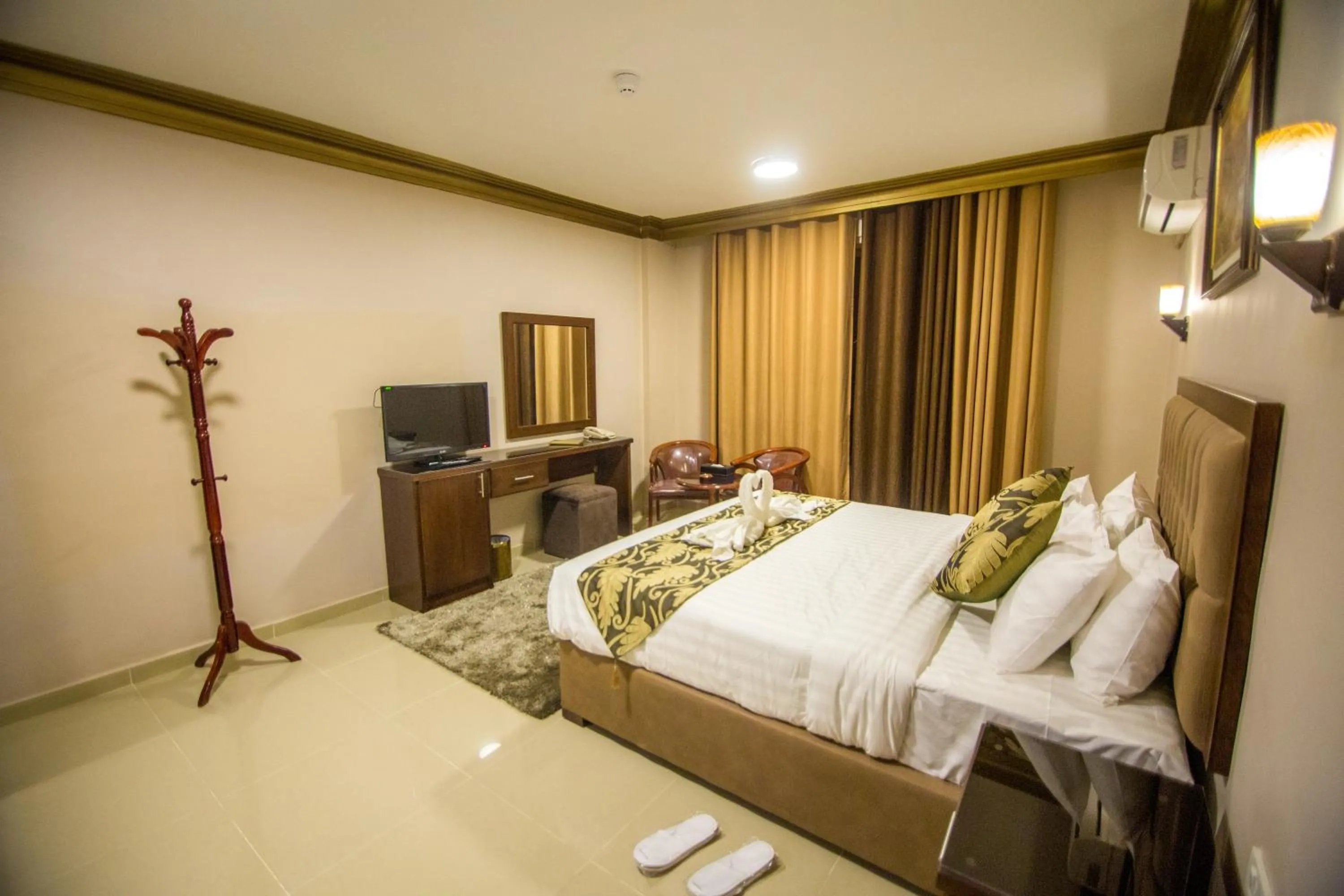 Bed in Grape Village Hotel