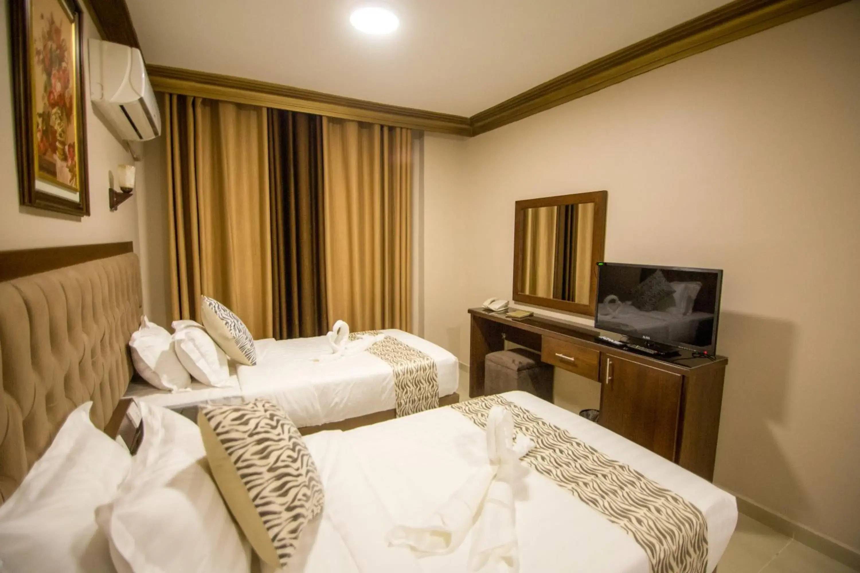 Deluxe Twin Room in Grape Village Hotel Deluxe Twin Room in Grape Village Hotel