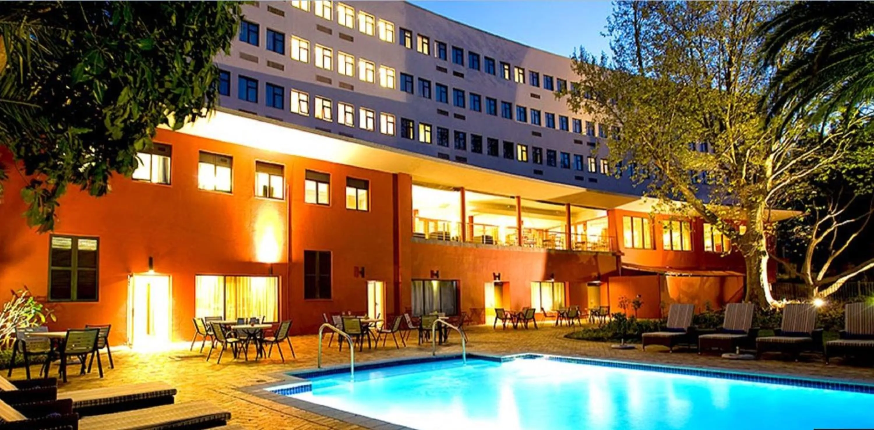 Property building in SunSquare Cape Town Gardens