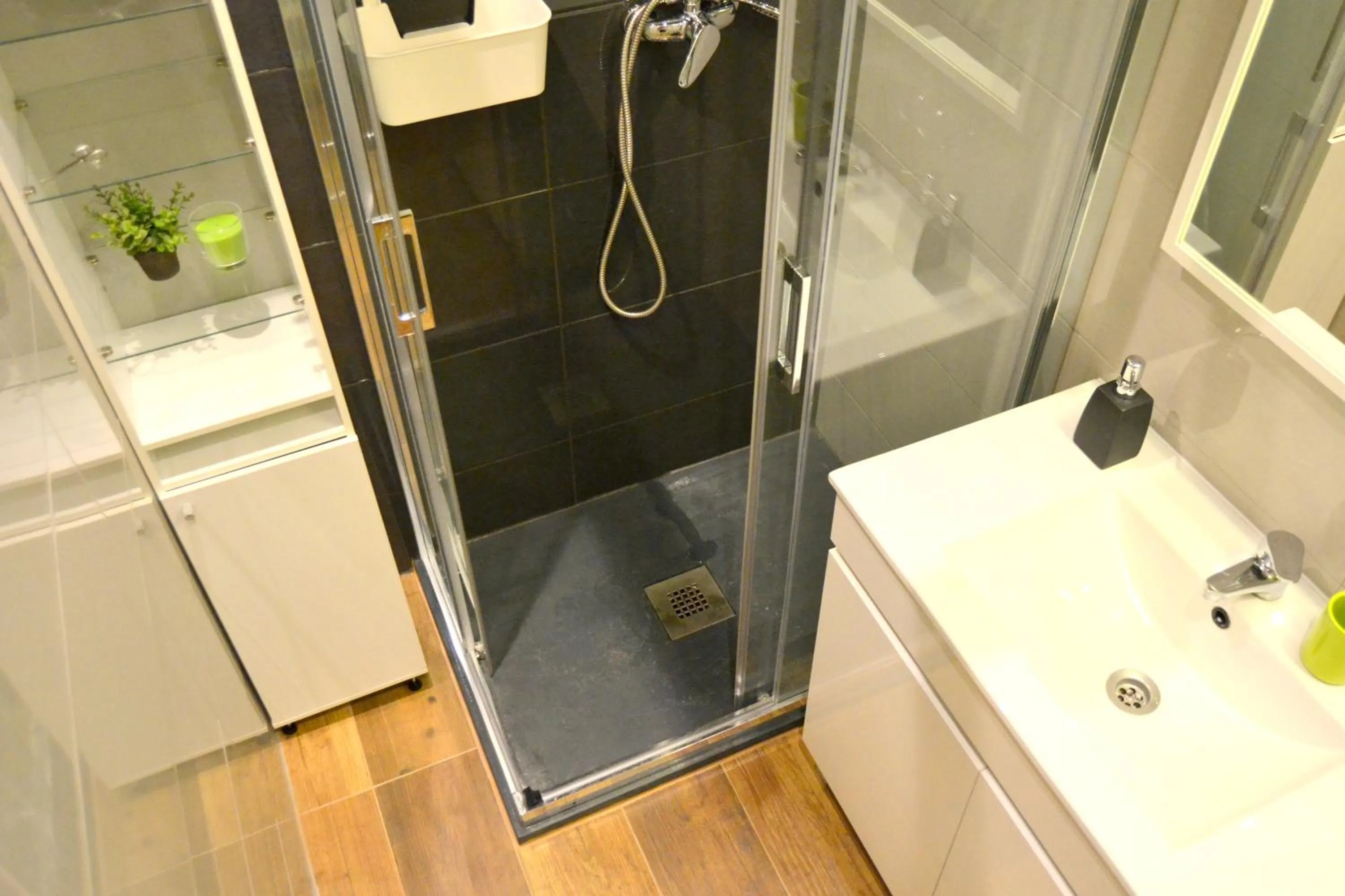 Bathroom in Downtown Porto Spot - 2 bedrooms