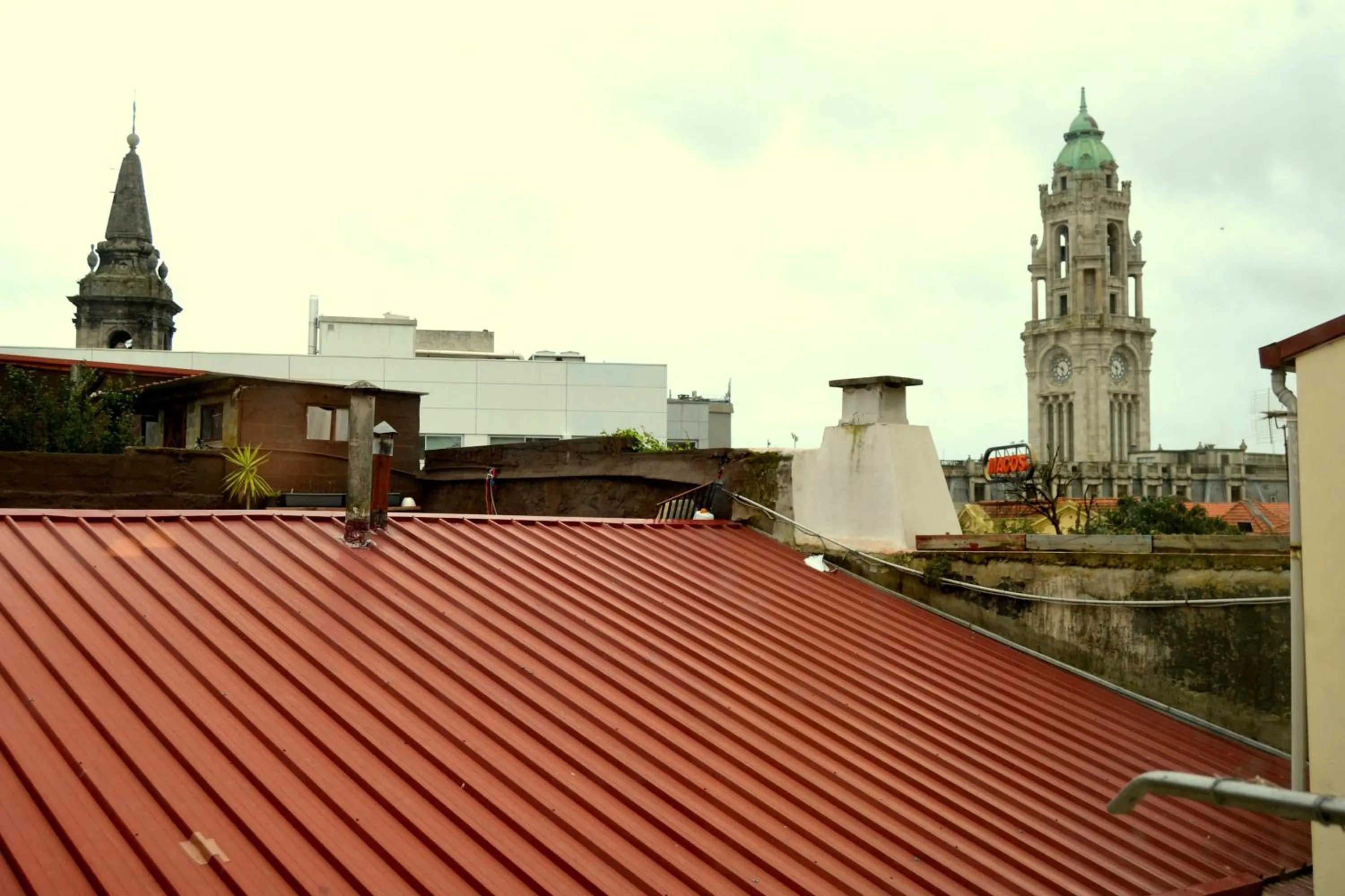 Landmark view in Downtown Porto Spot - 2 bedrooms