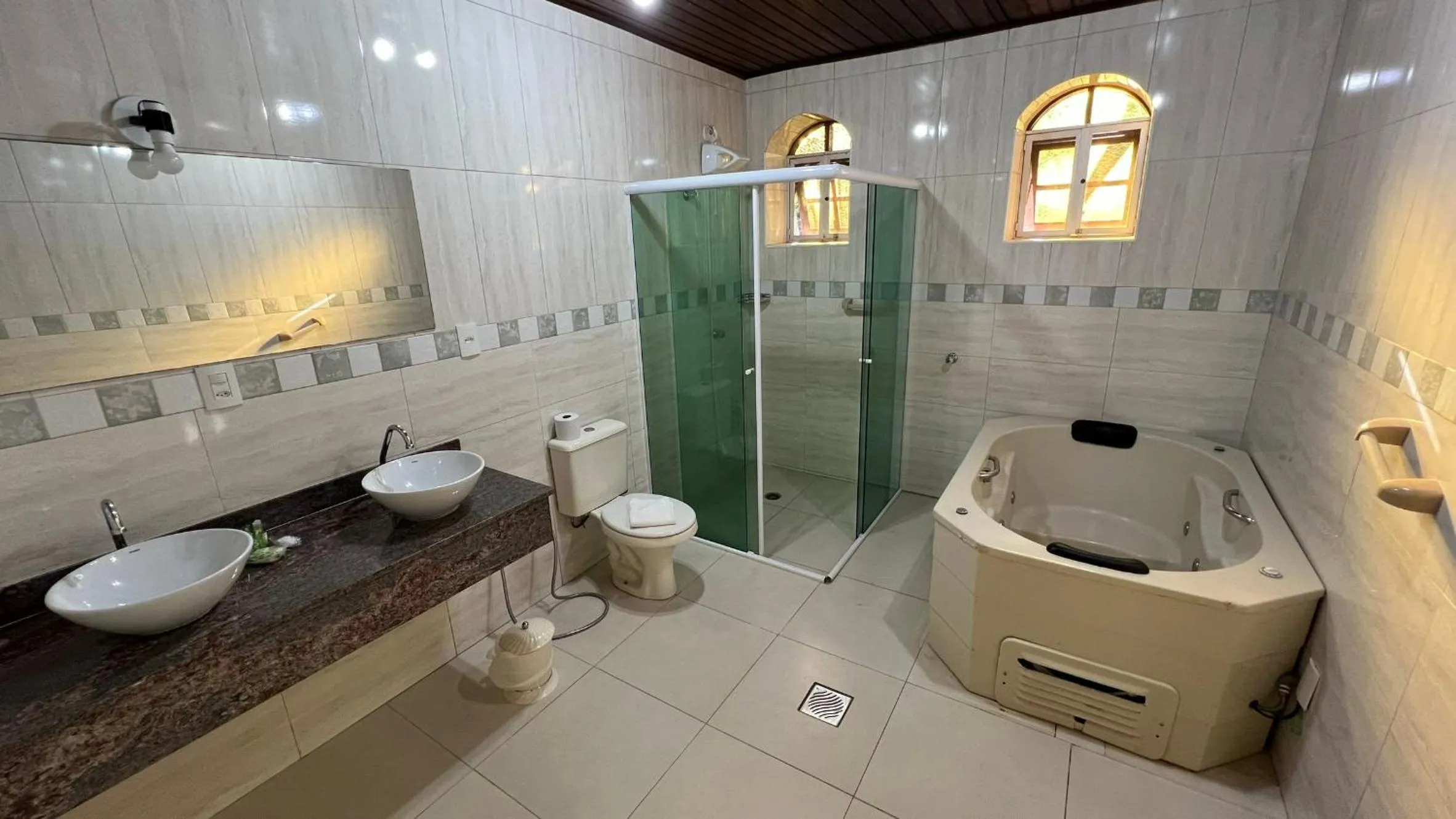 Bathroom in Biazi Paradise Hotel