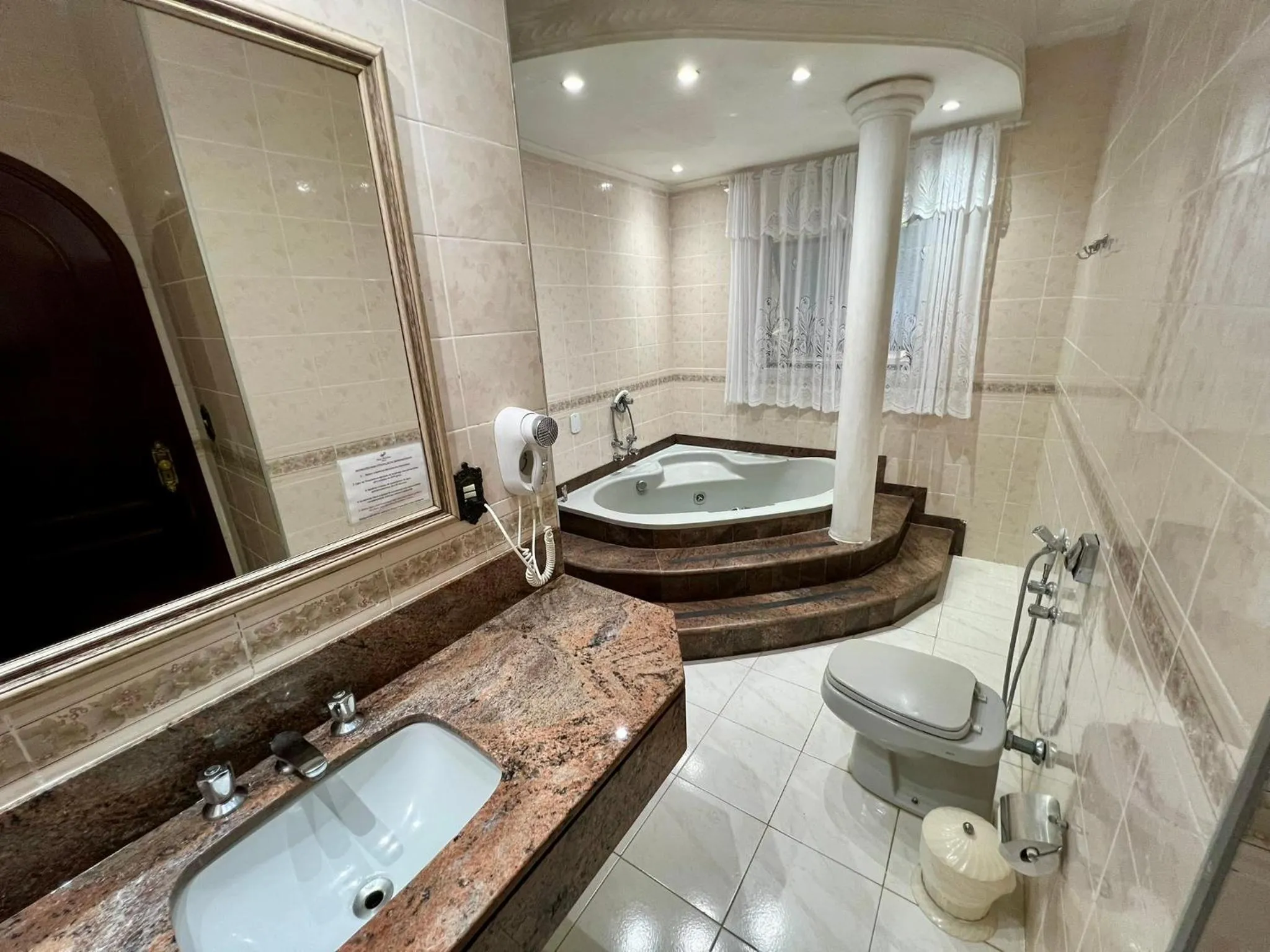 Hot Tub in Biazi Paradise Hotel