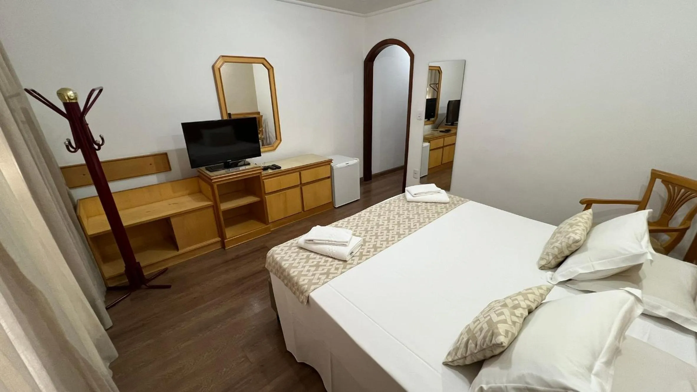 Bed in Biazi Paradise Hotel