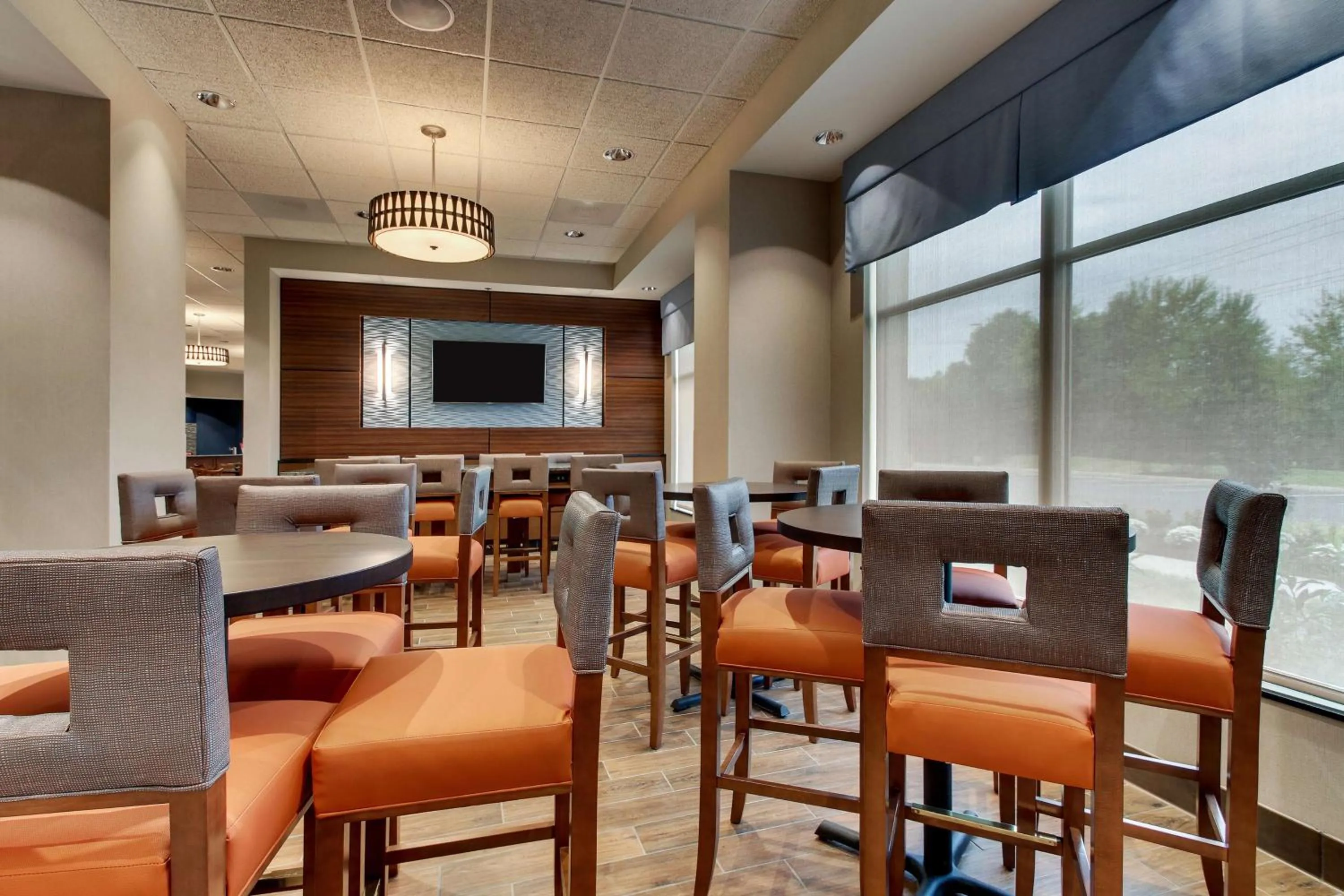 Breakfast in Drury Inn & Suites Knoxville West