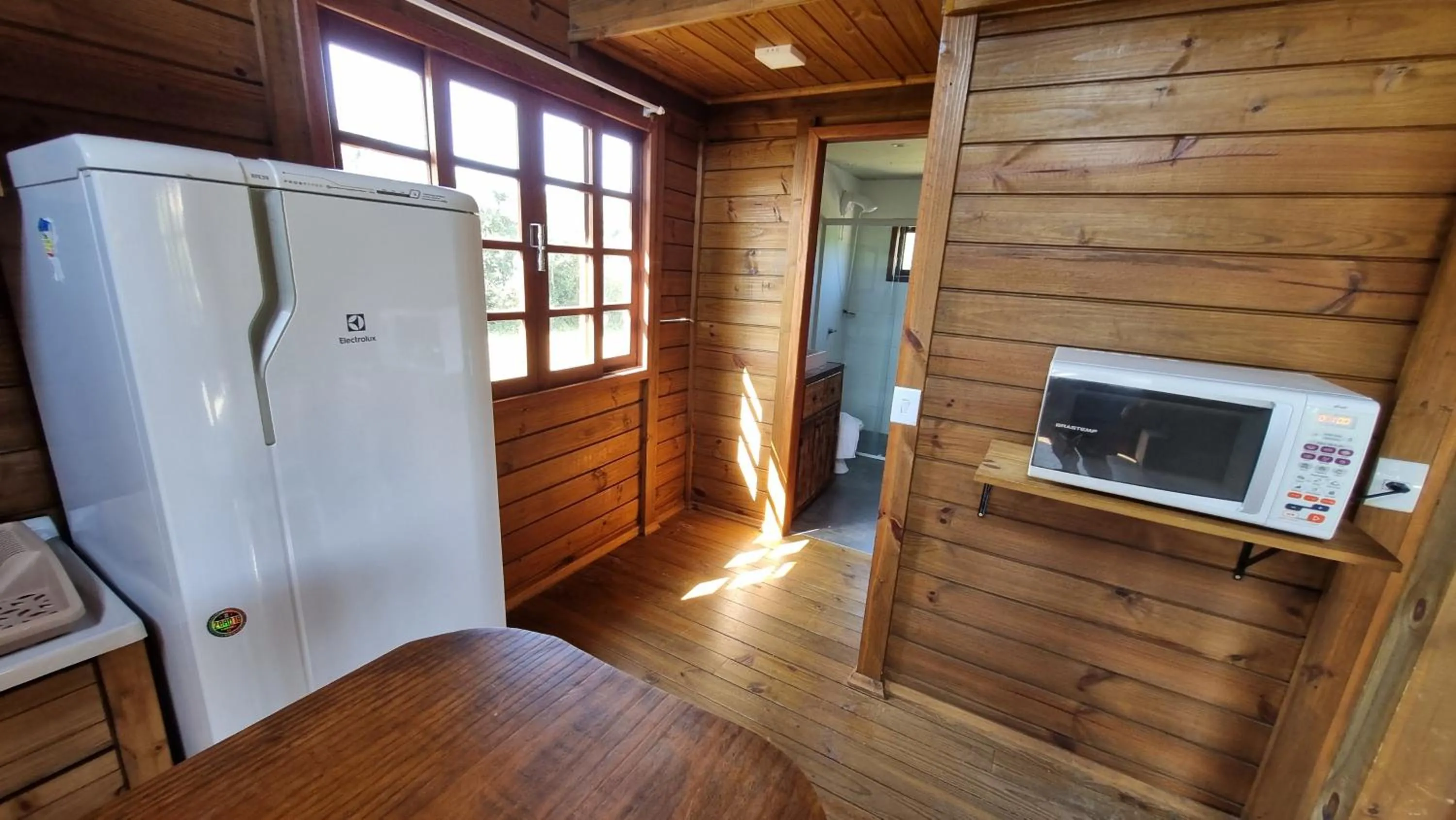 kitchen in Arte da Tribo Hostel & Camping