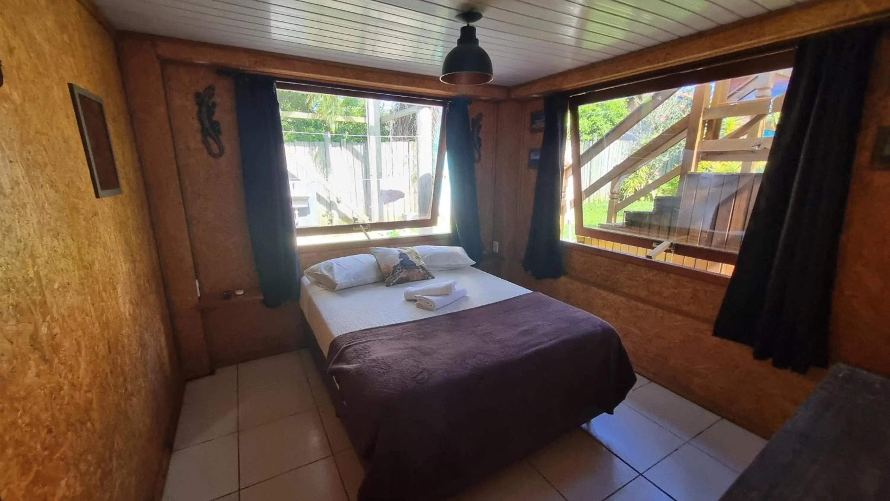 Bedroom, Bed in Arte da Tribo Hostel & Camping