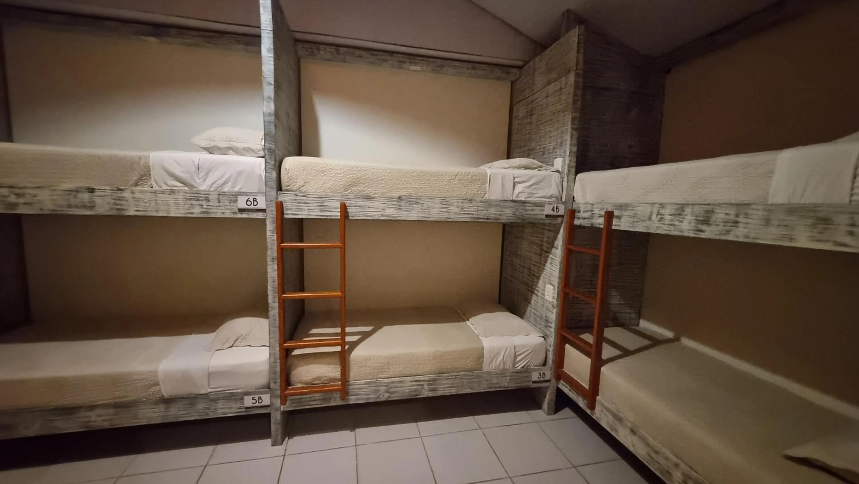 Bed in Arte da Tribo Hostel & Camping