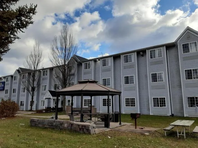 Microtel Inn & Suites by Wyndham West Chester