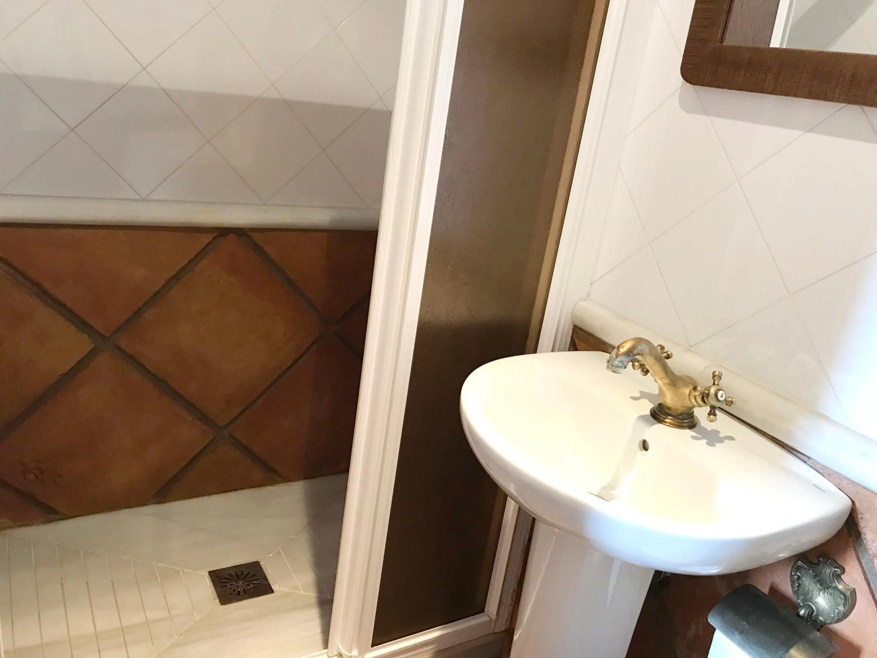 Shower in Alojamiento con Encanto en Málaga